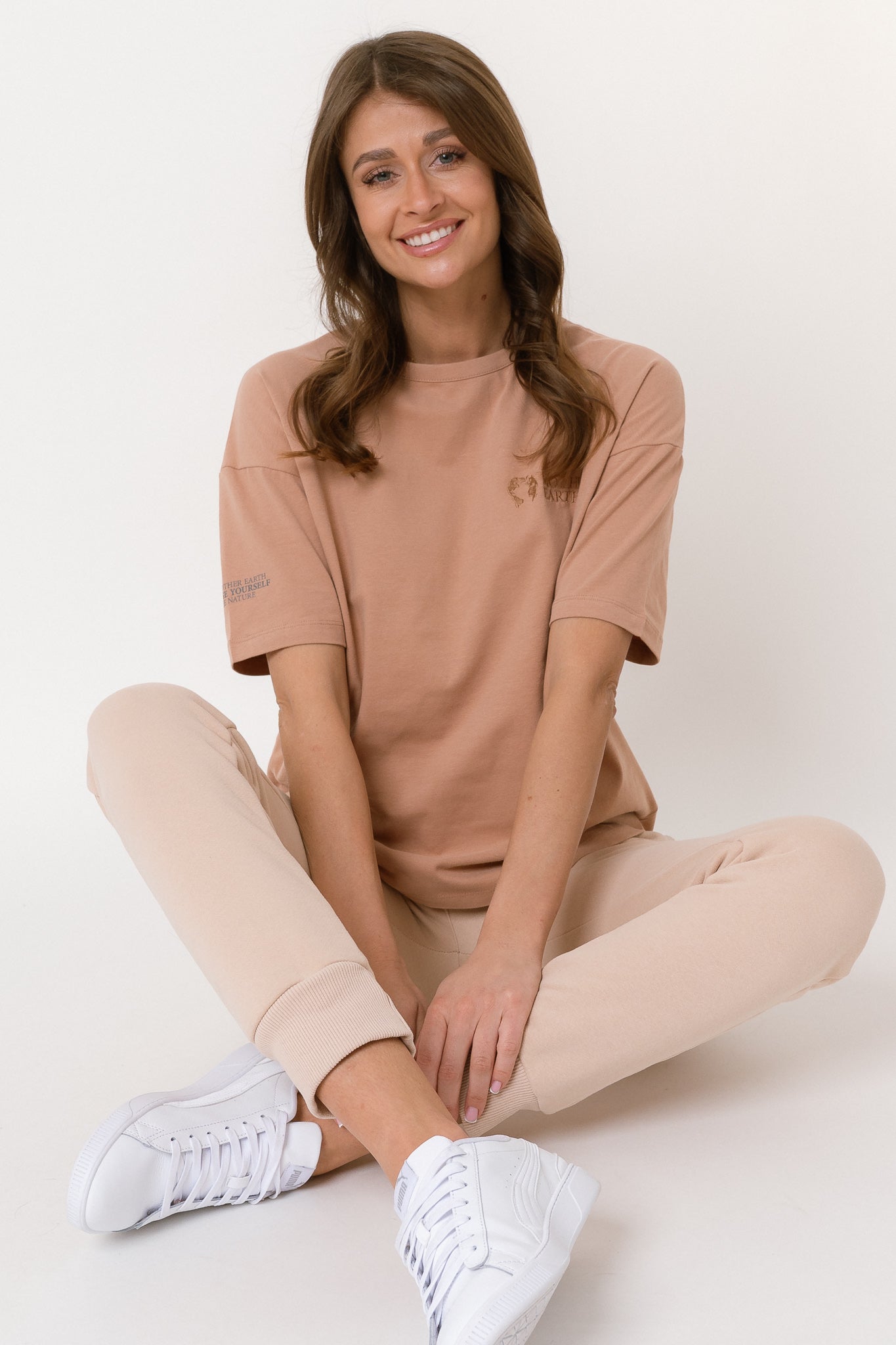 WOMEN'S ROUND NECK BROWN T-SHIRT - DOMINICAN REPUBLIC