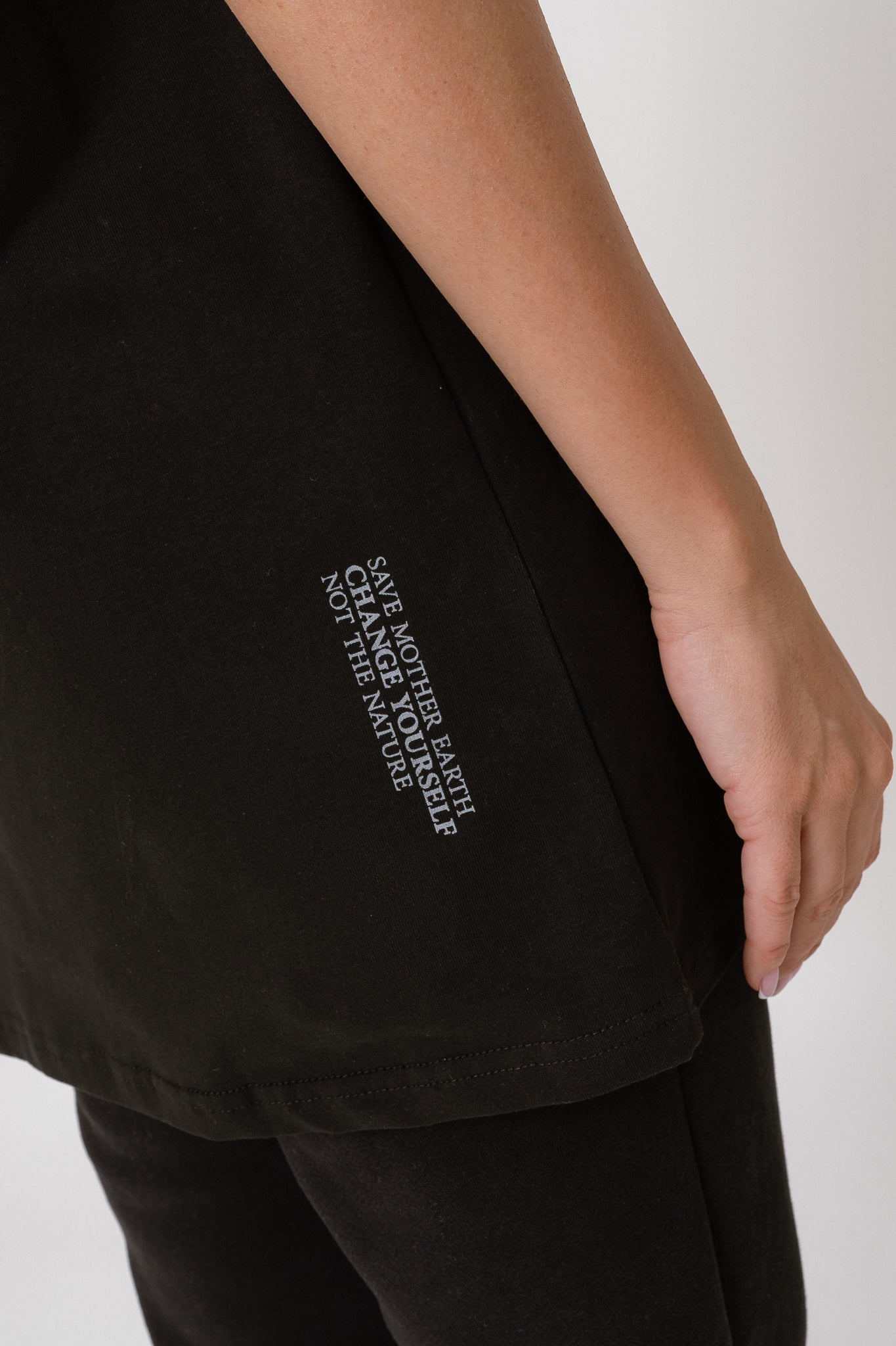 OVERSIZE T-SHIRT BLACK - HURON