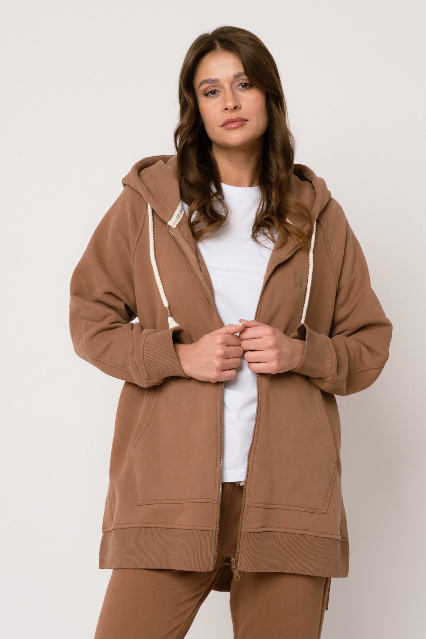 LONG BROWN HOODED SWEATSHIRT WITH ZIPPER - ESMERALDA