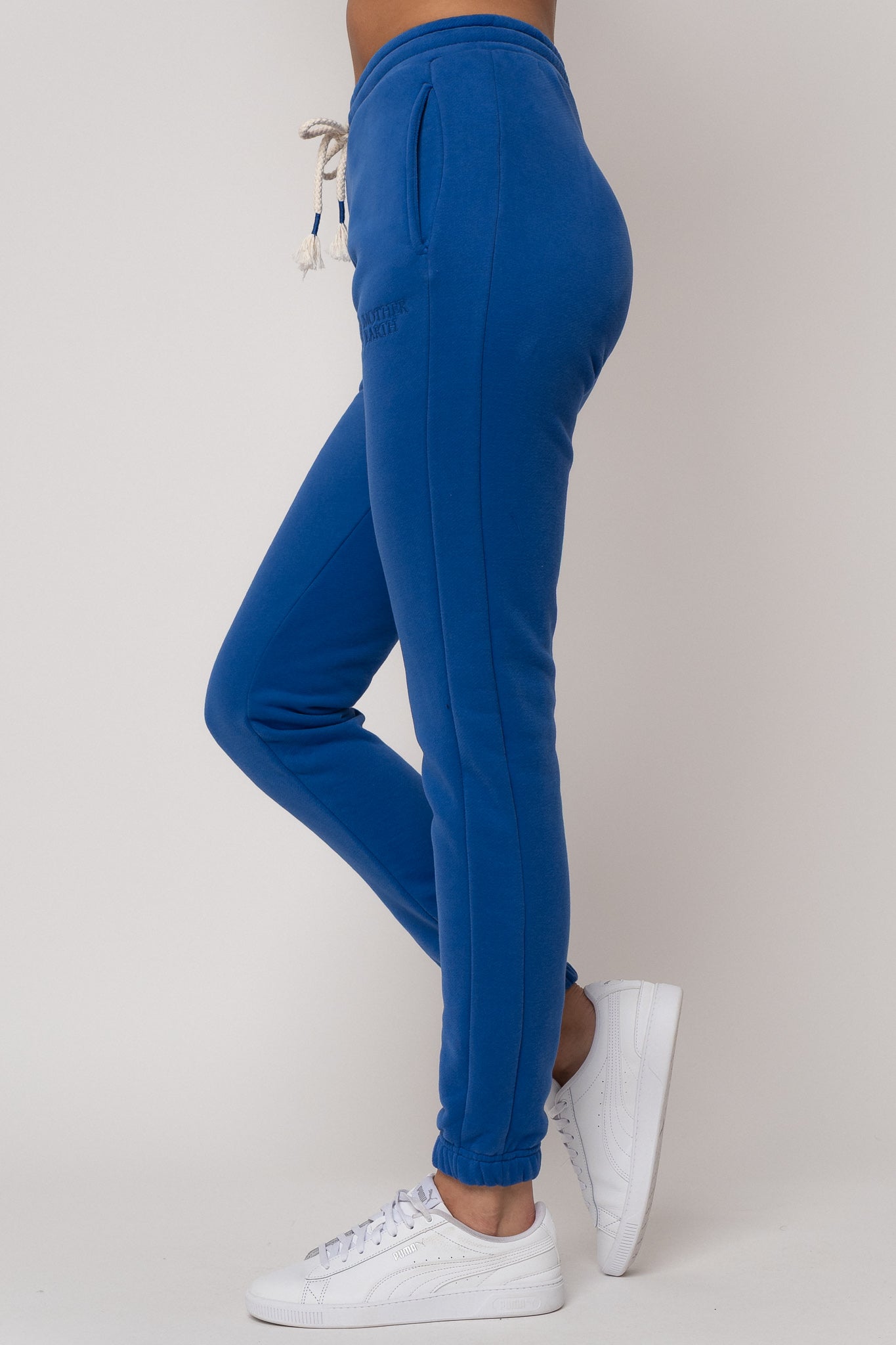 FITTED CORNFLOWER BLUE TRACKSUITS - ITAKA
