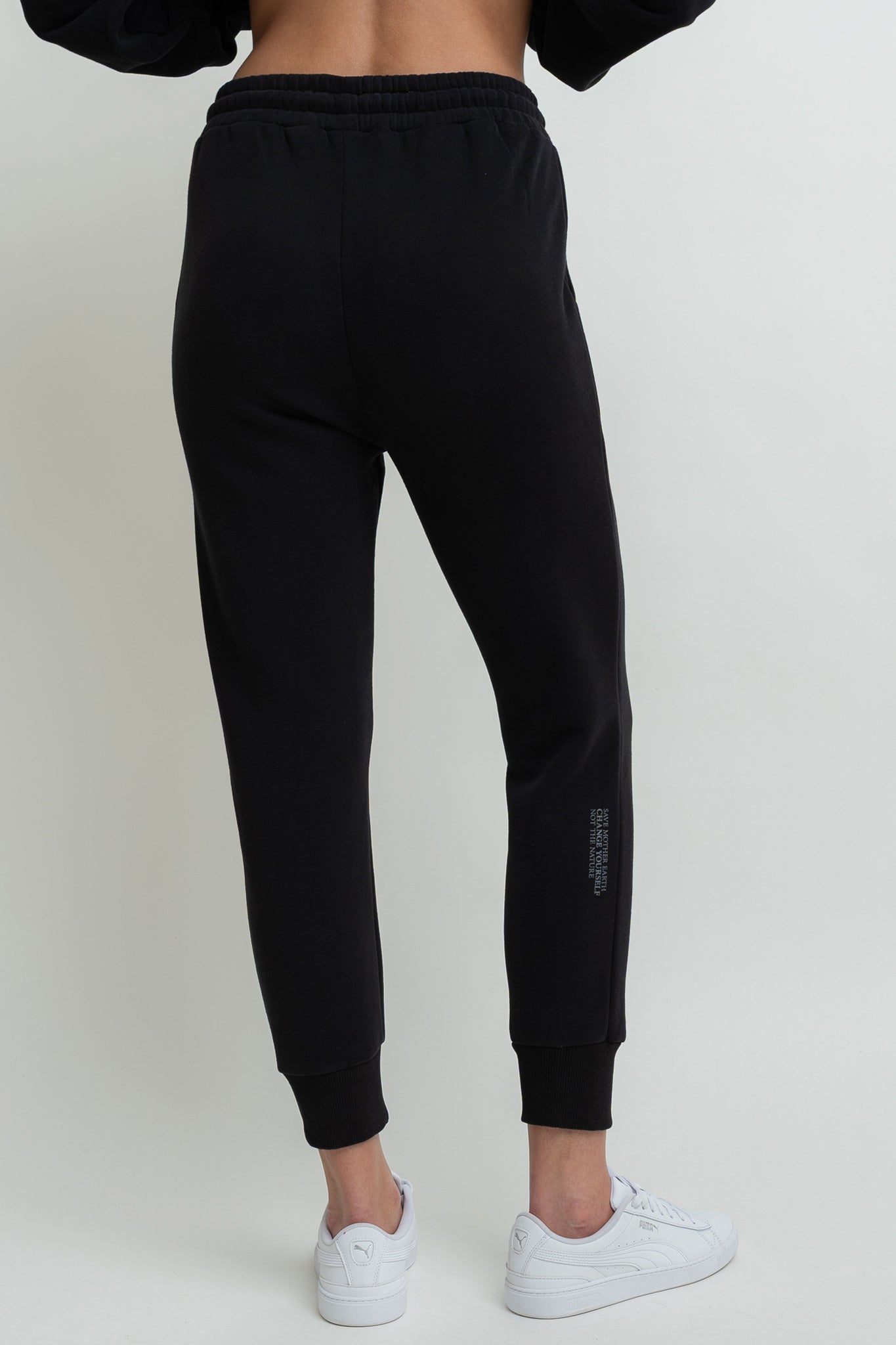 BLACK JOGGER TROUSERS - BEGERA