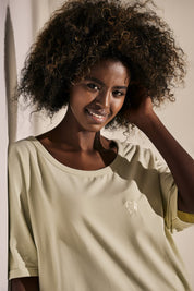OVERSIZED T-SHIRT WITH SIDE SLIT LIME - BERKNER