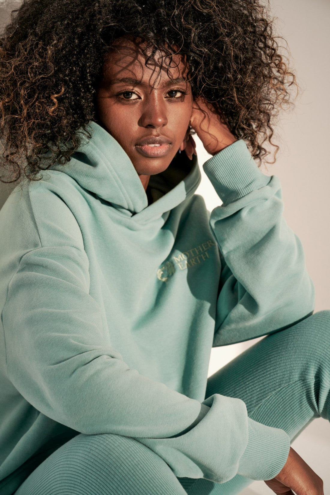SHORT LOOSE FIT HOODED SWEATSHIRT TURQUOISE - DELOS