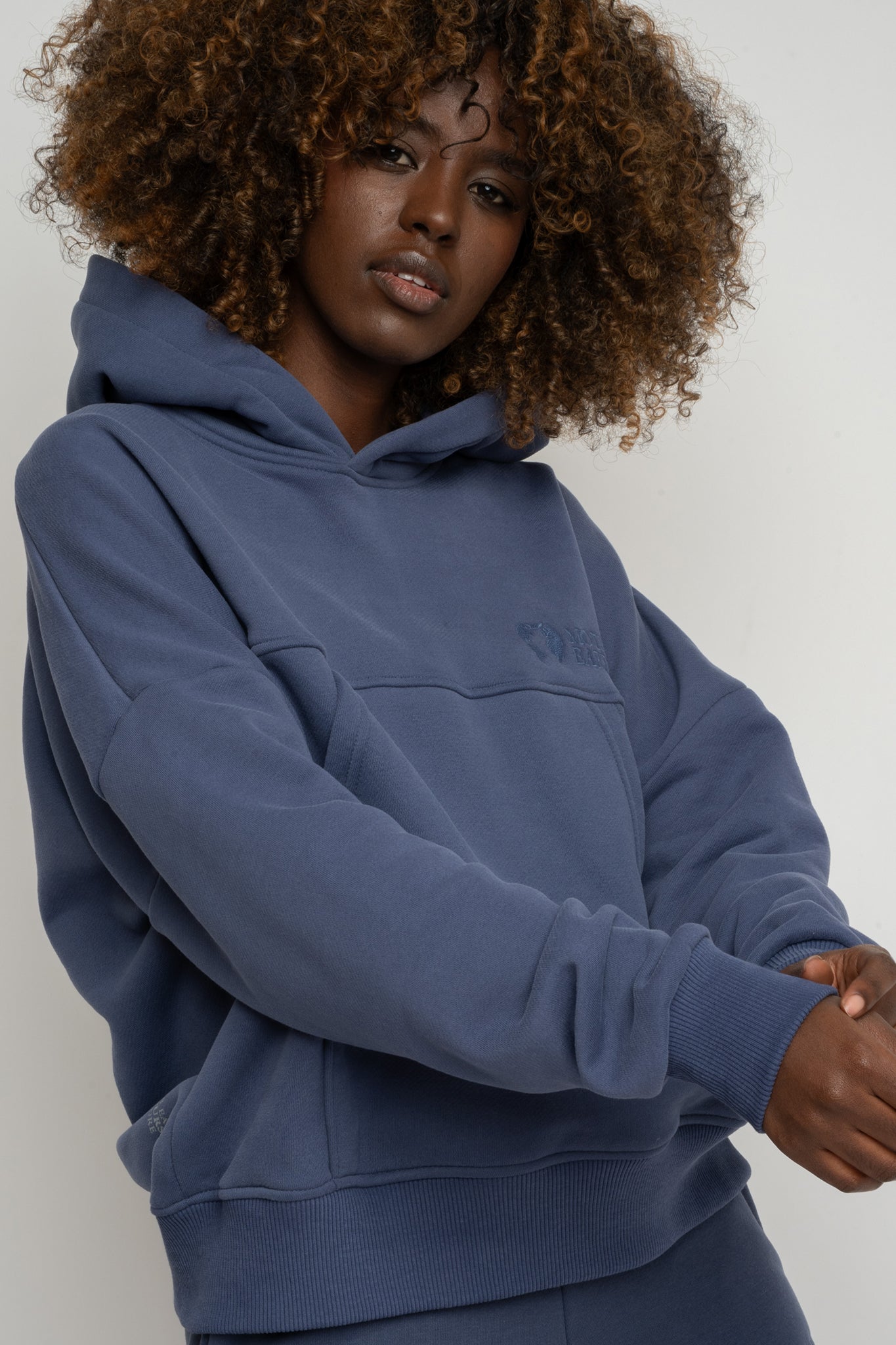 NAVY BLUE HOODIE - MURIA