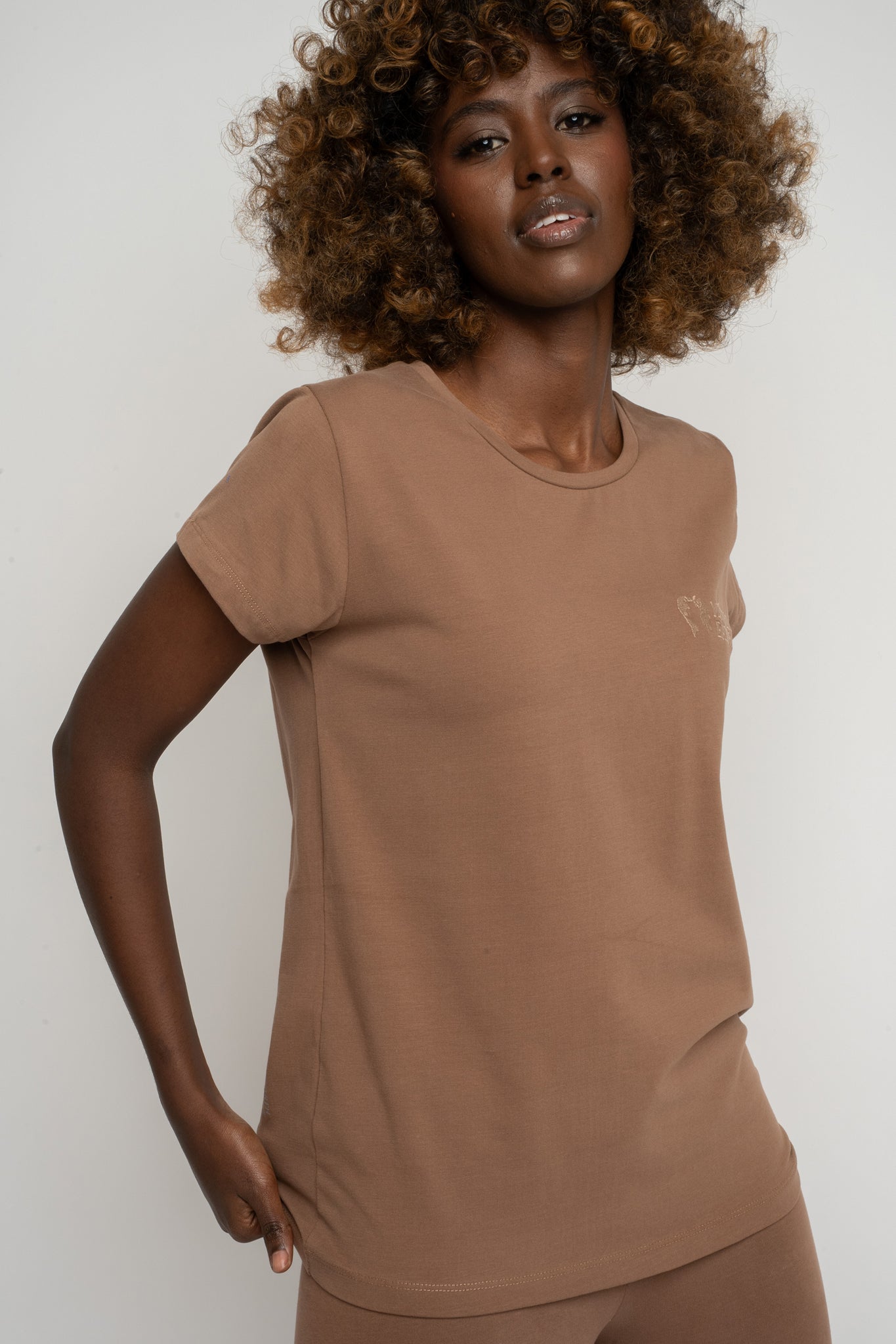 WOMEN'S BROWN T-SHIRT - PETIT