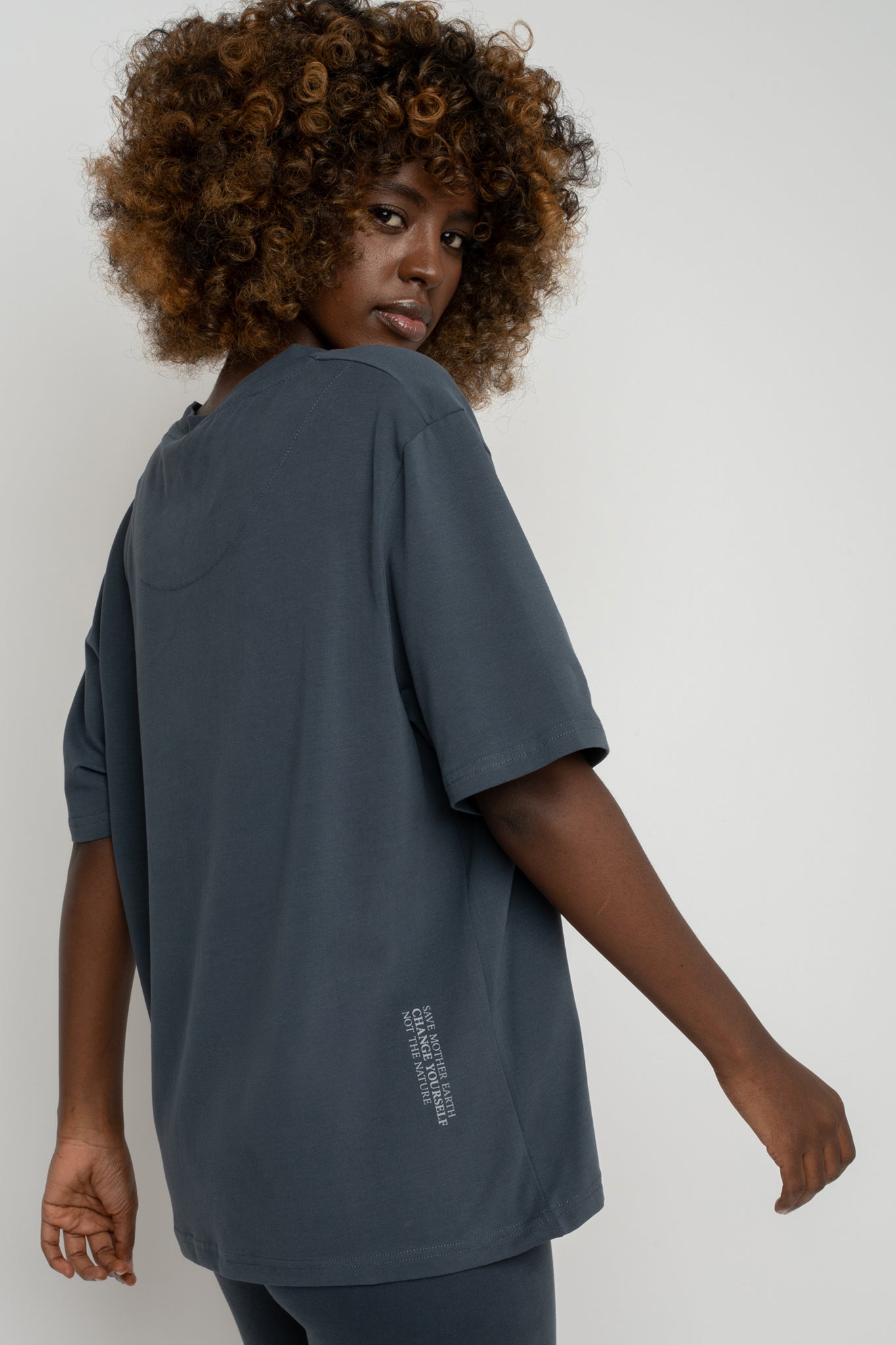 T-SHIRT DAMSKI GRAFITOWY - OYSTER