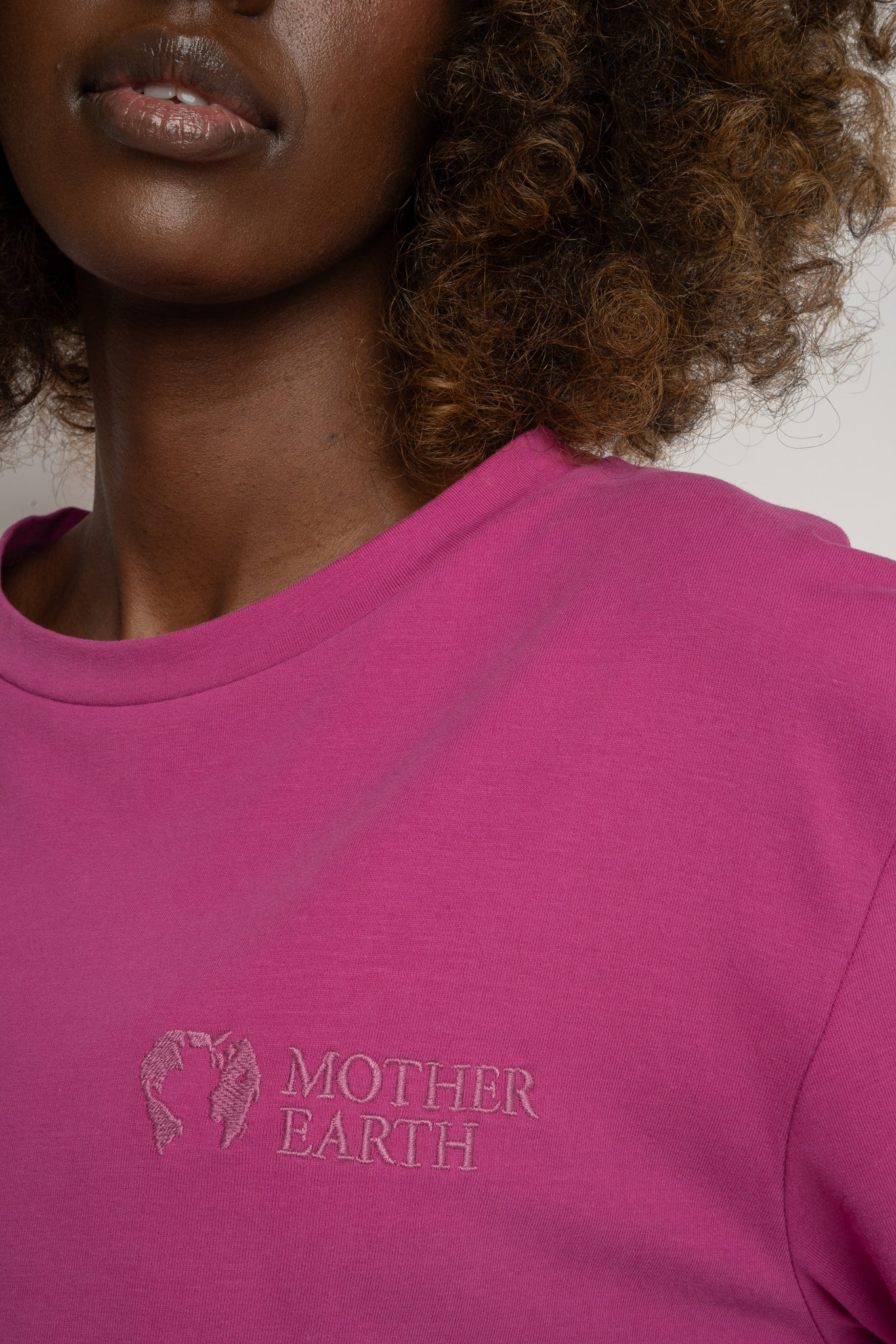 WOMEN'S PINK T-SHIRT - OYSTER