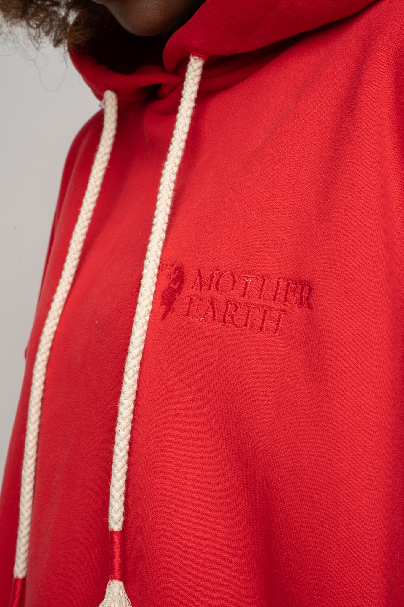 RED HOODIE - MOHELI