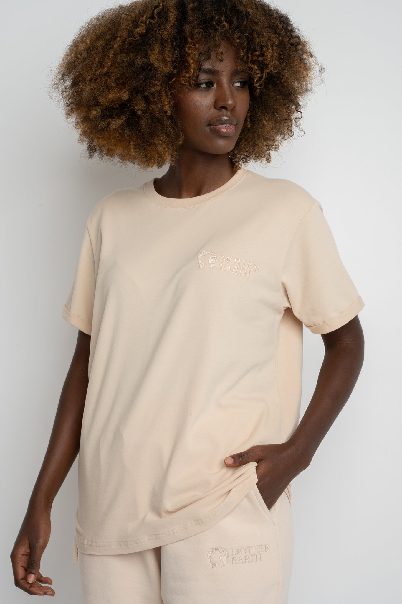 WOMEN'S LIGHT BEIGE T-SHIRT - MORAINE