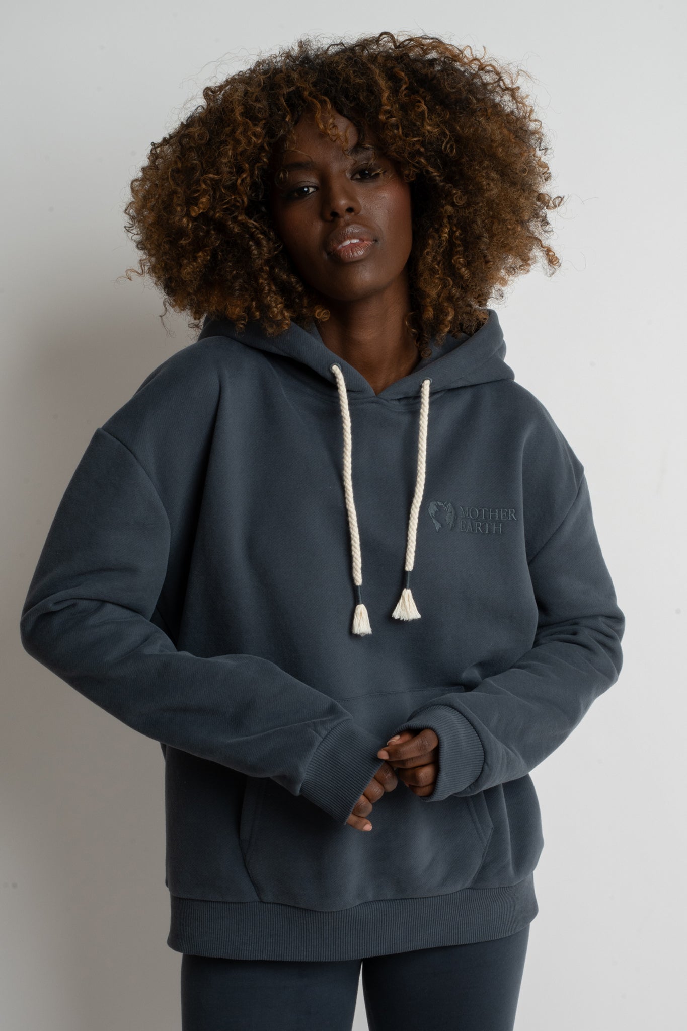 GRAPHITE HOODIE - MOHELI
