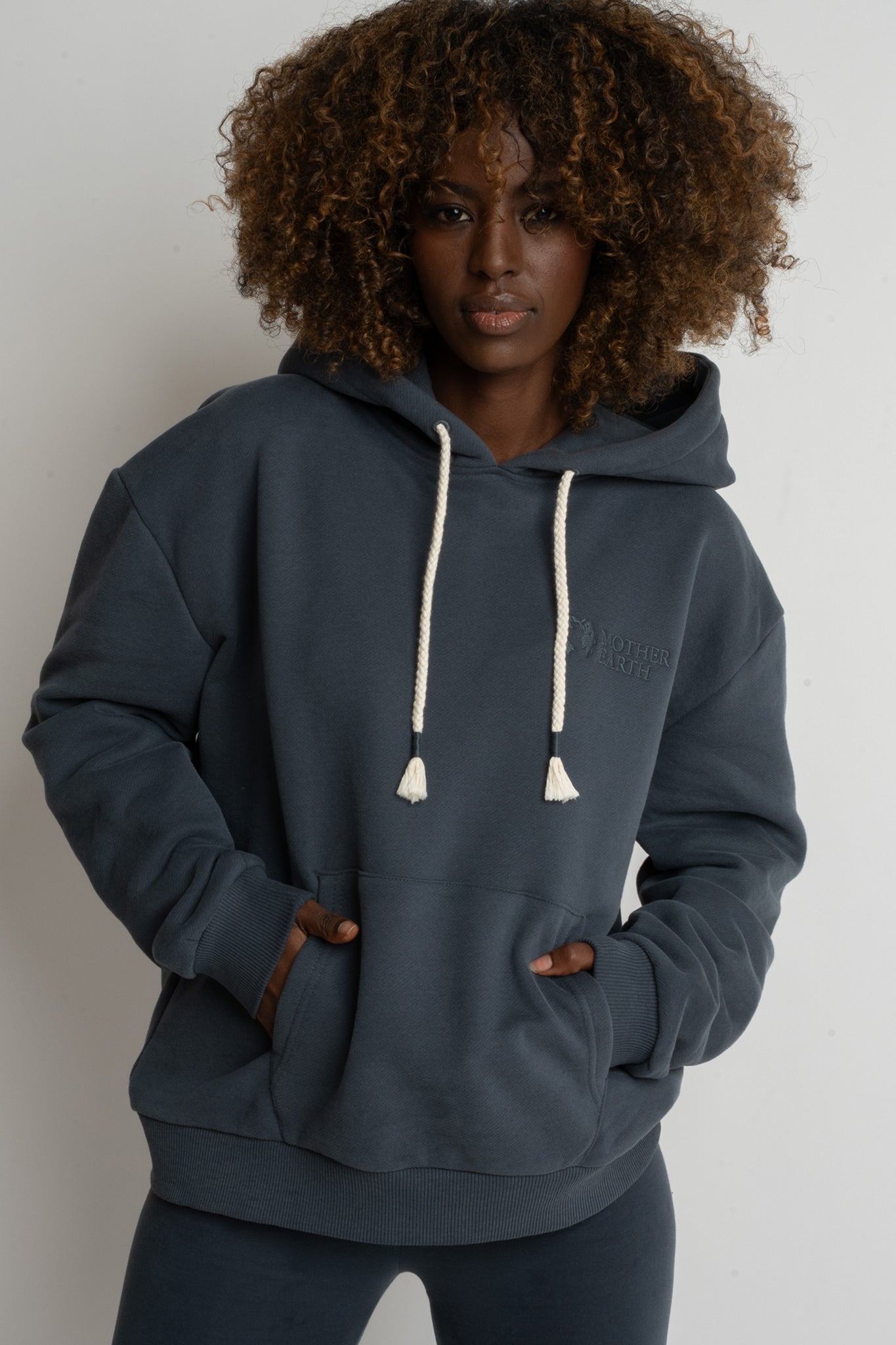 GRAPHITE HOODIE - MOHELI
