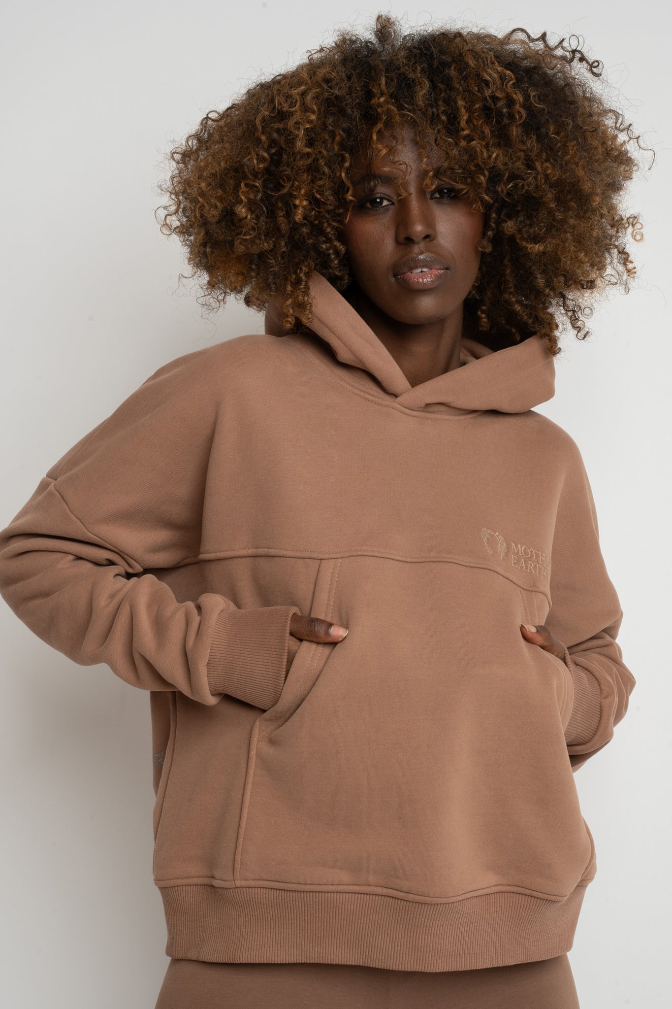 BROWN HOODIE - MURIA