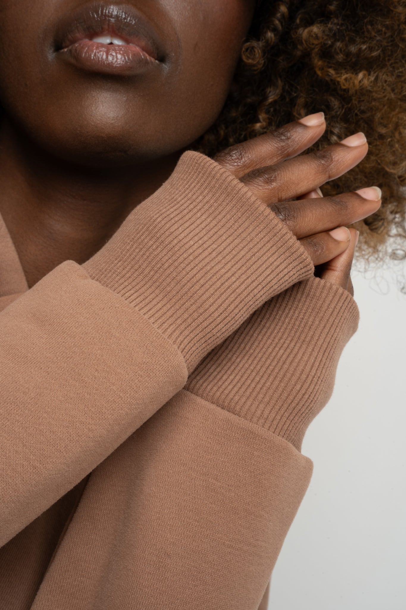 BROWN HOODIE - MURIA