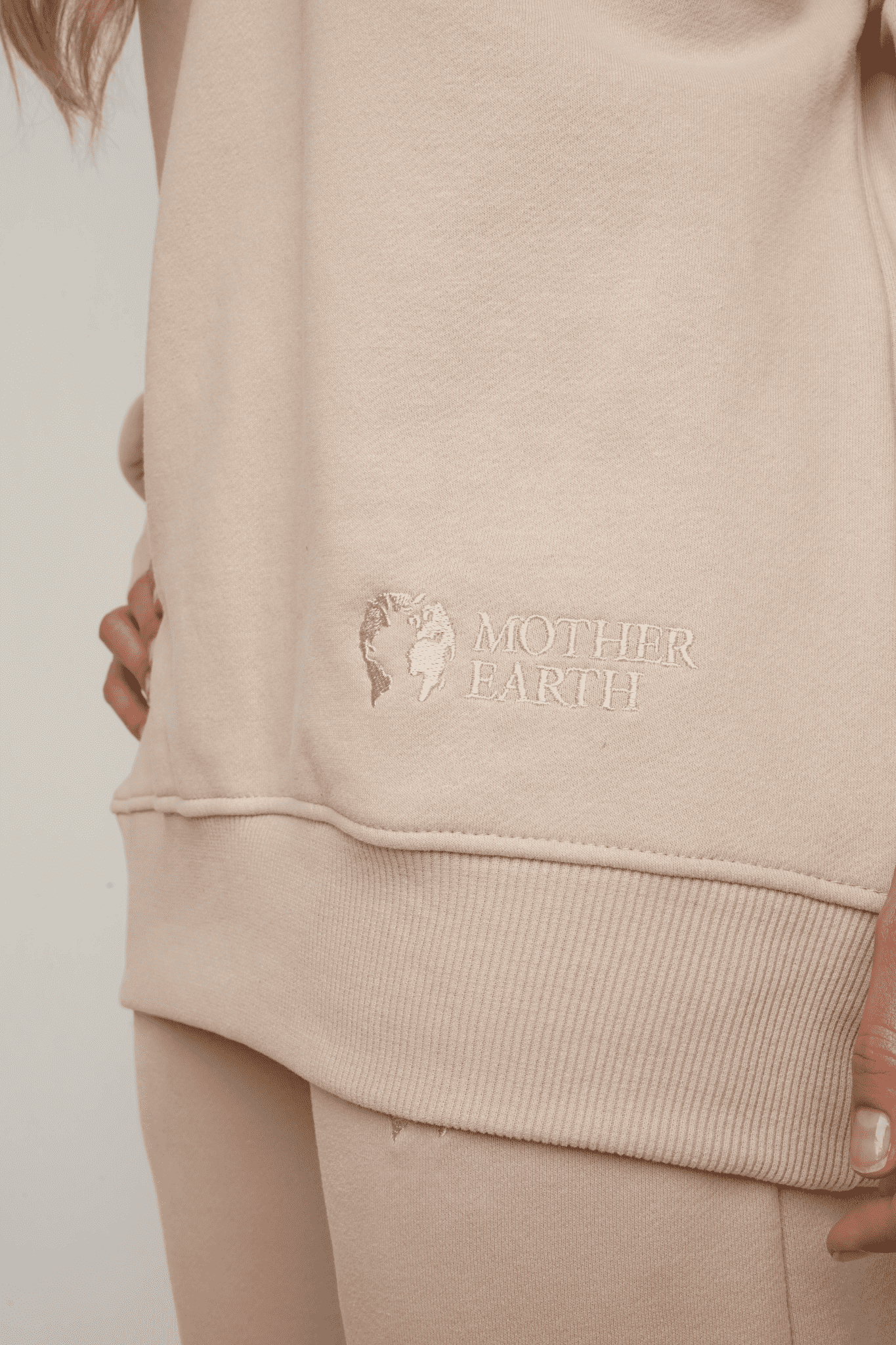CLASSIC BEIGE TRACKSUIT SET - MABEL