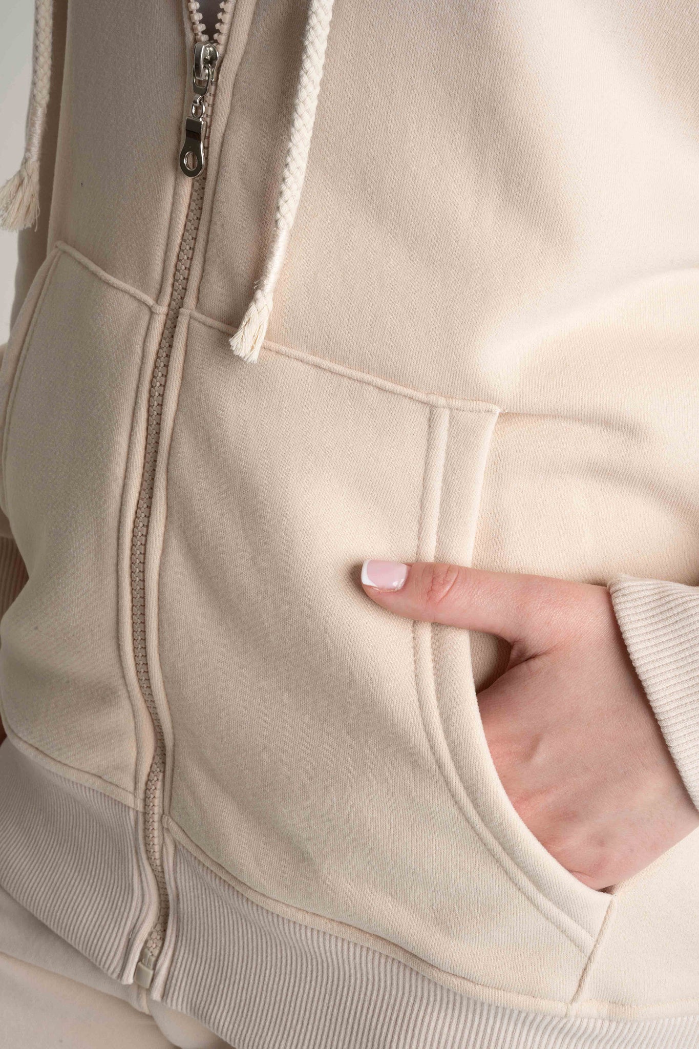 BEIGE ZIPPER HOODIE - ARINA