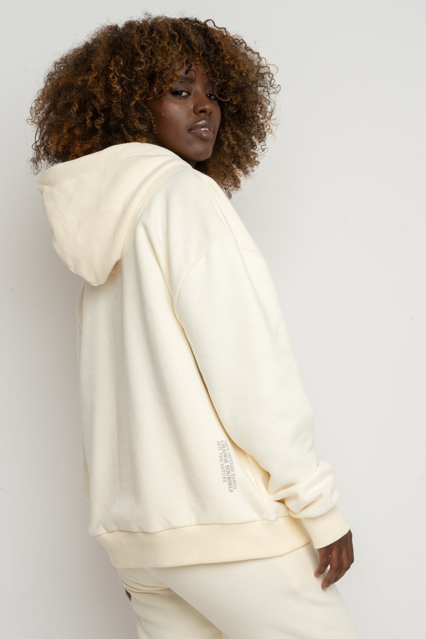 ECRU HOODIE - MOHELI