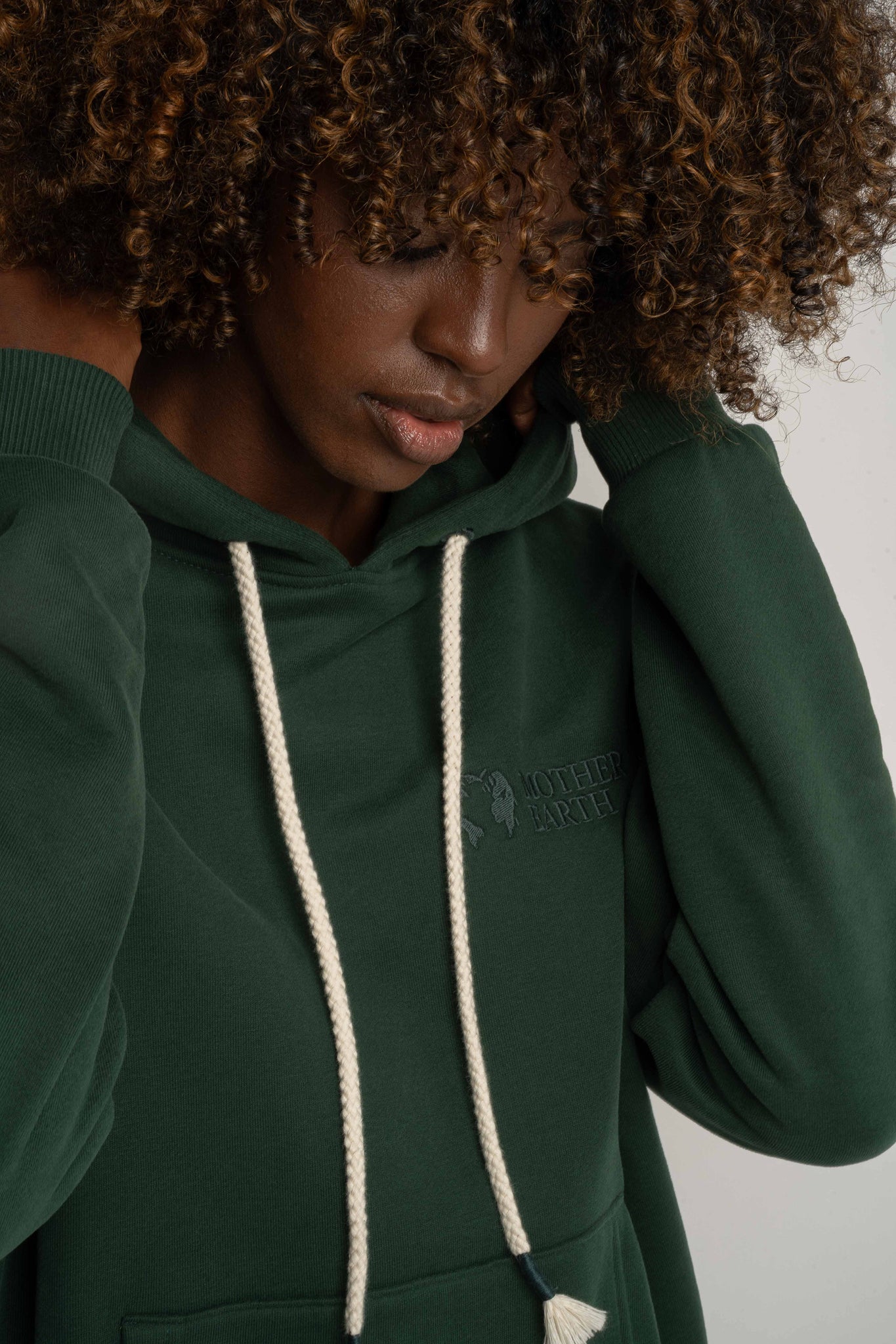 DARK GREEN HOODIE - MOHELI