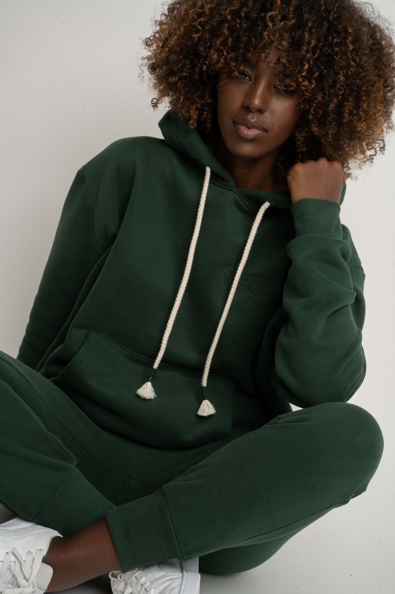 DARK GREEN HOODIE - MOHELI