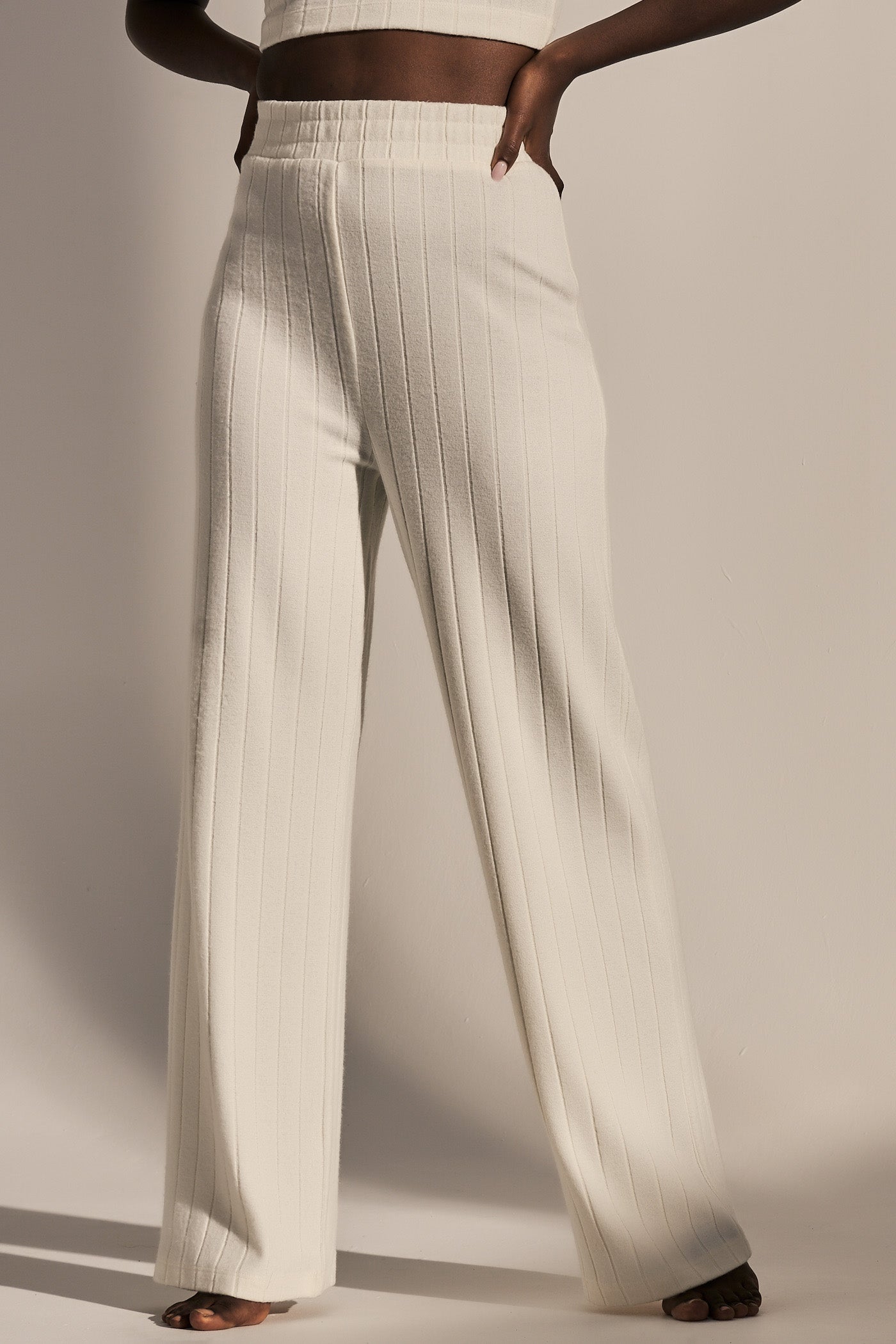 WIDE HIGH-WAIST ECRU TROUSERS - YOUNGA