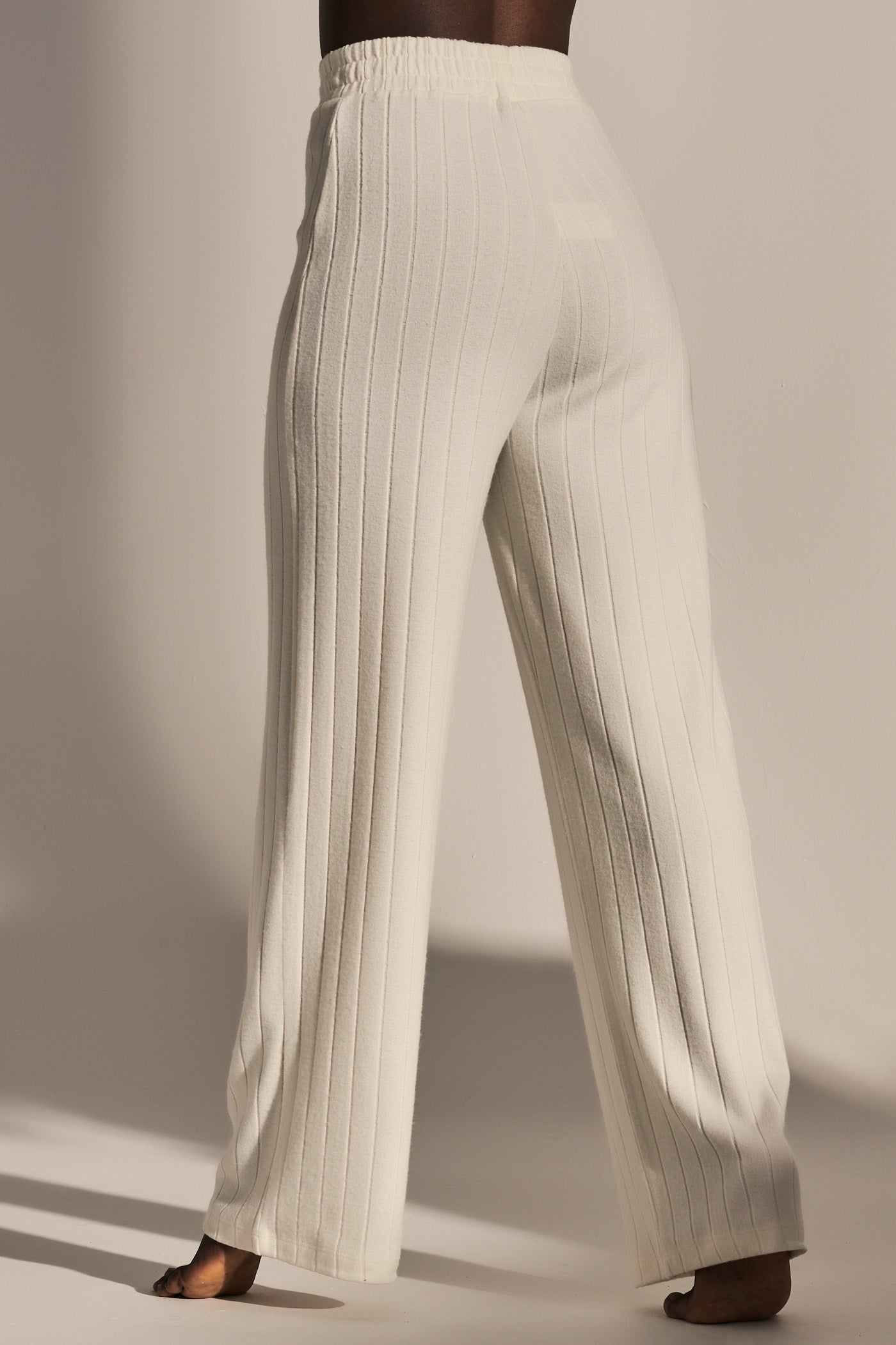 WIDE HIGH-WAIST ECRU TROUSERS - YOUNGA