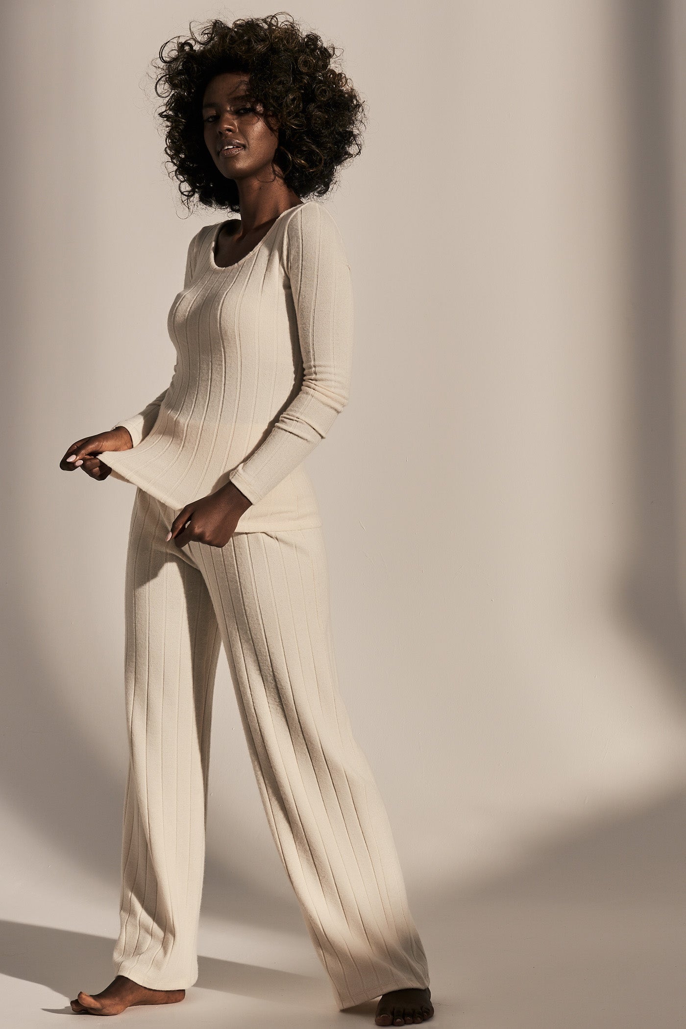 LIGHT BEIGE LONG-SLEEVE BLOUSE - KINMEN