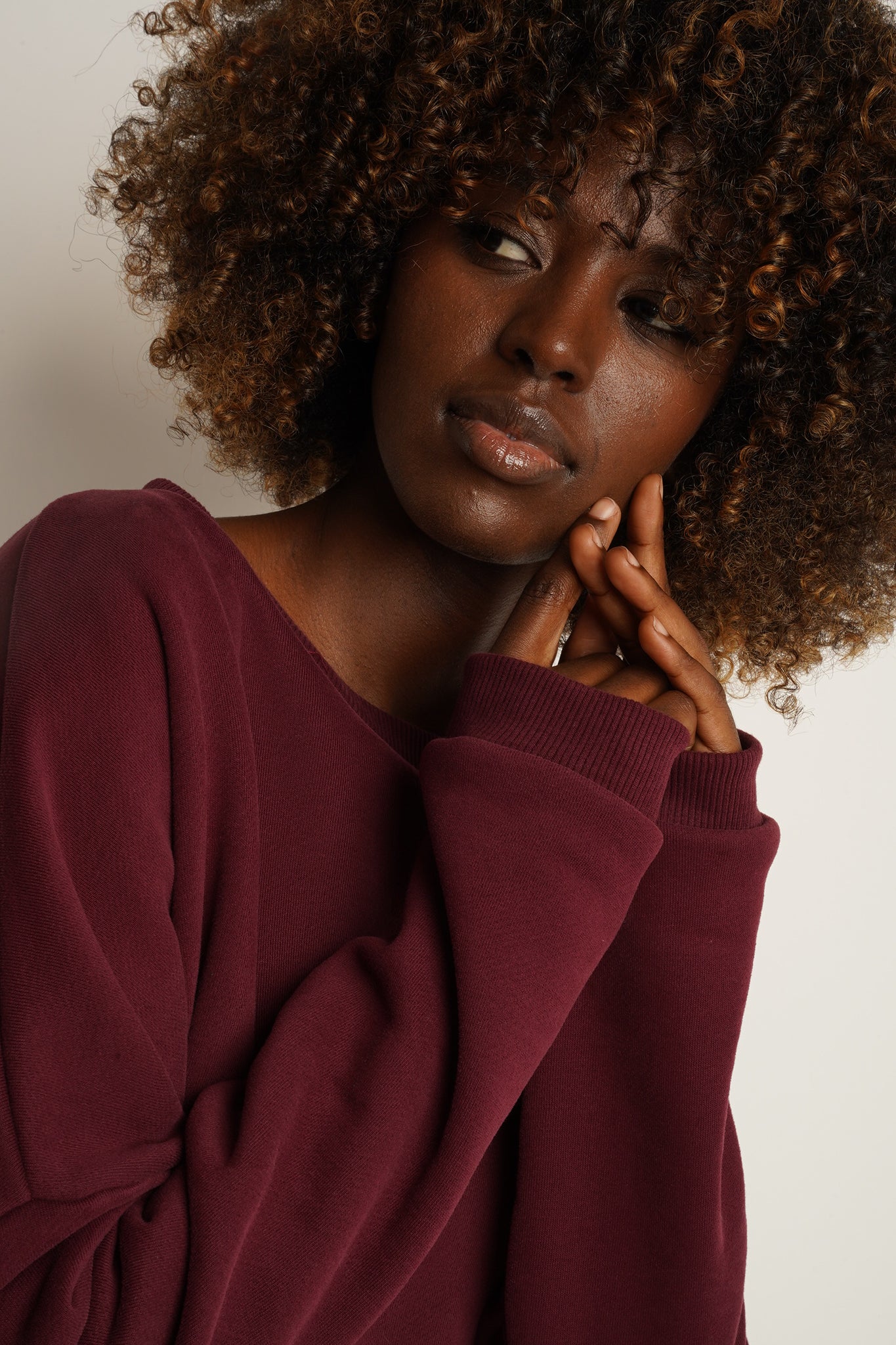 REGULAR FIT SWEATSHIRT WITH LONG BACK BURGUNDY - COOK