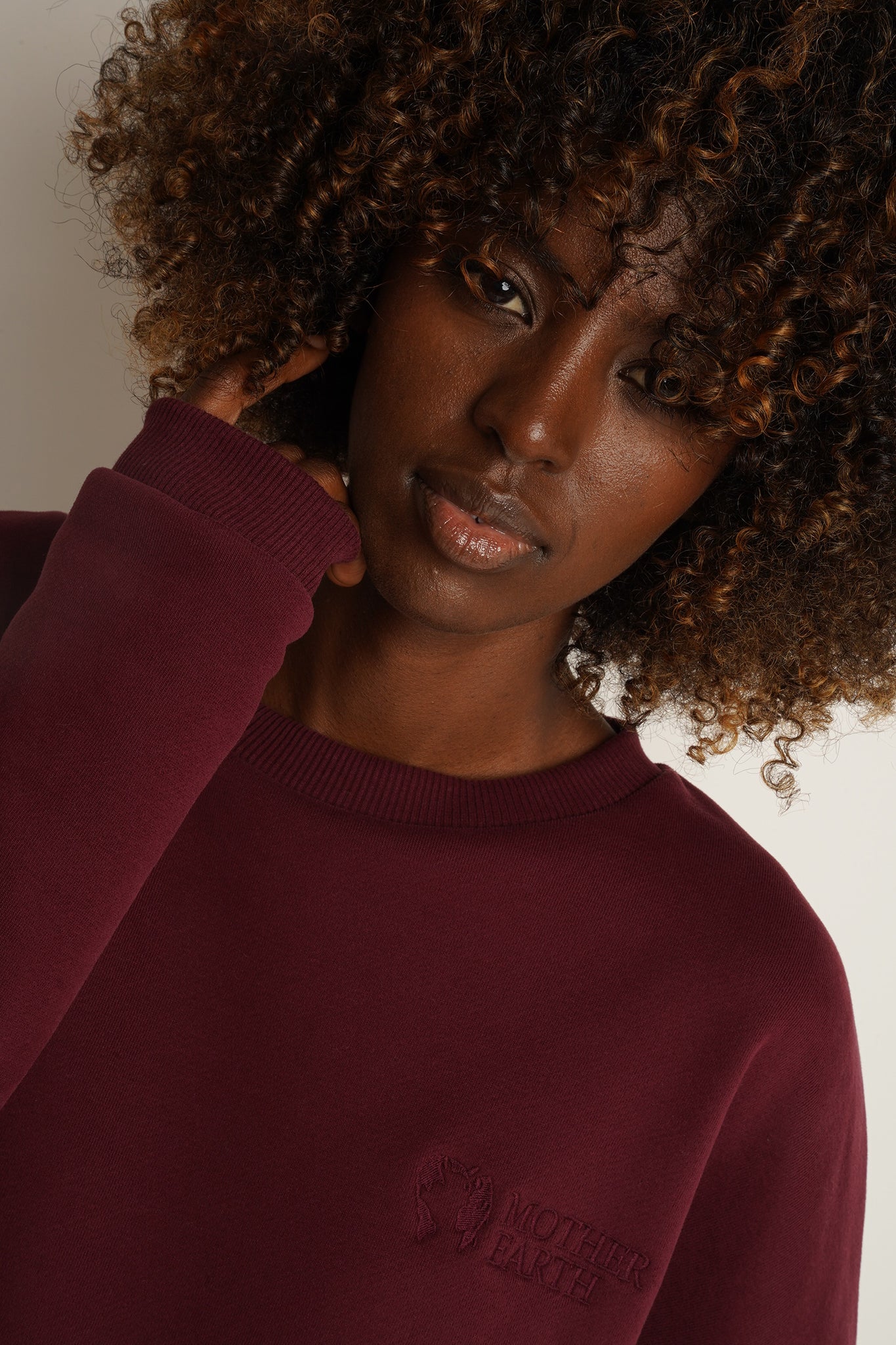 REGULAR FIT SWEATSHIRT WITH LONG BACK BURGUNDY - COOK
