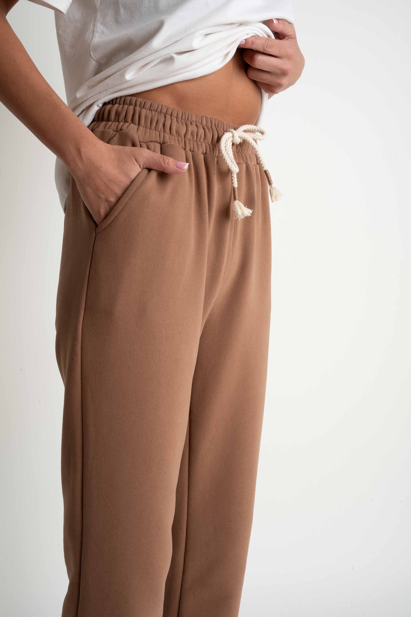 REGULAR FIT BROWN SWEATPANTS - MILOS