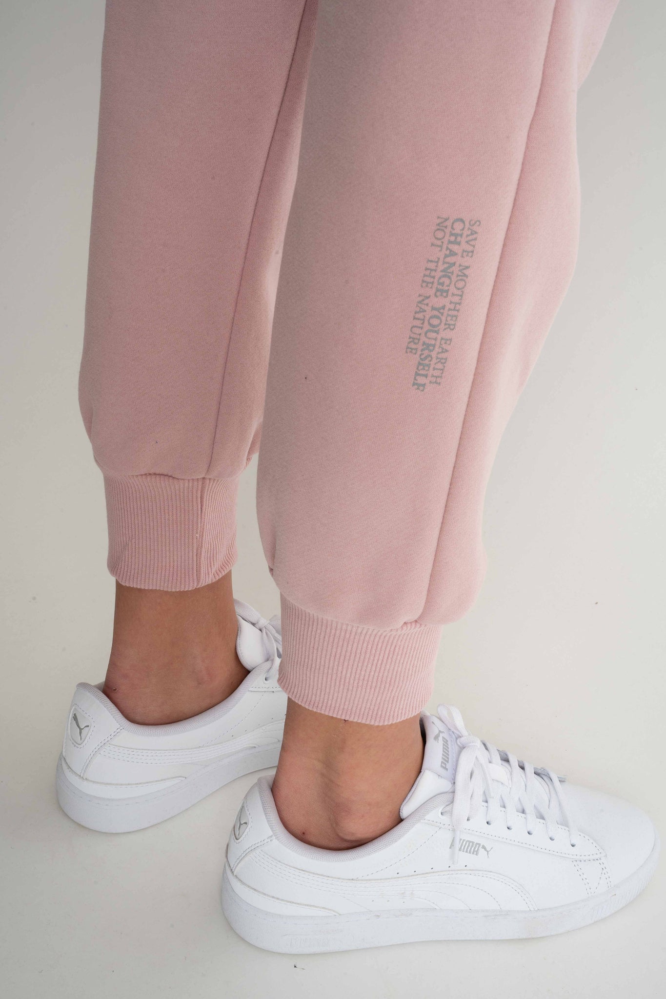 LIGHT PINK JOGGER TROUSERS - BEGERA