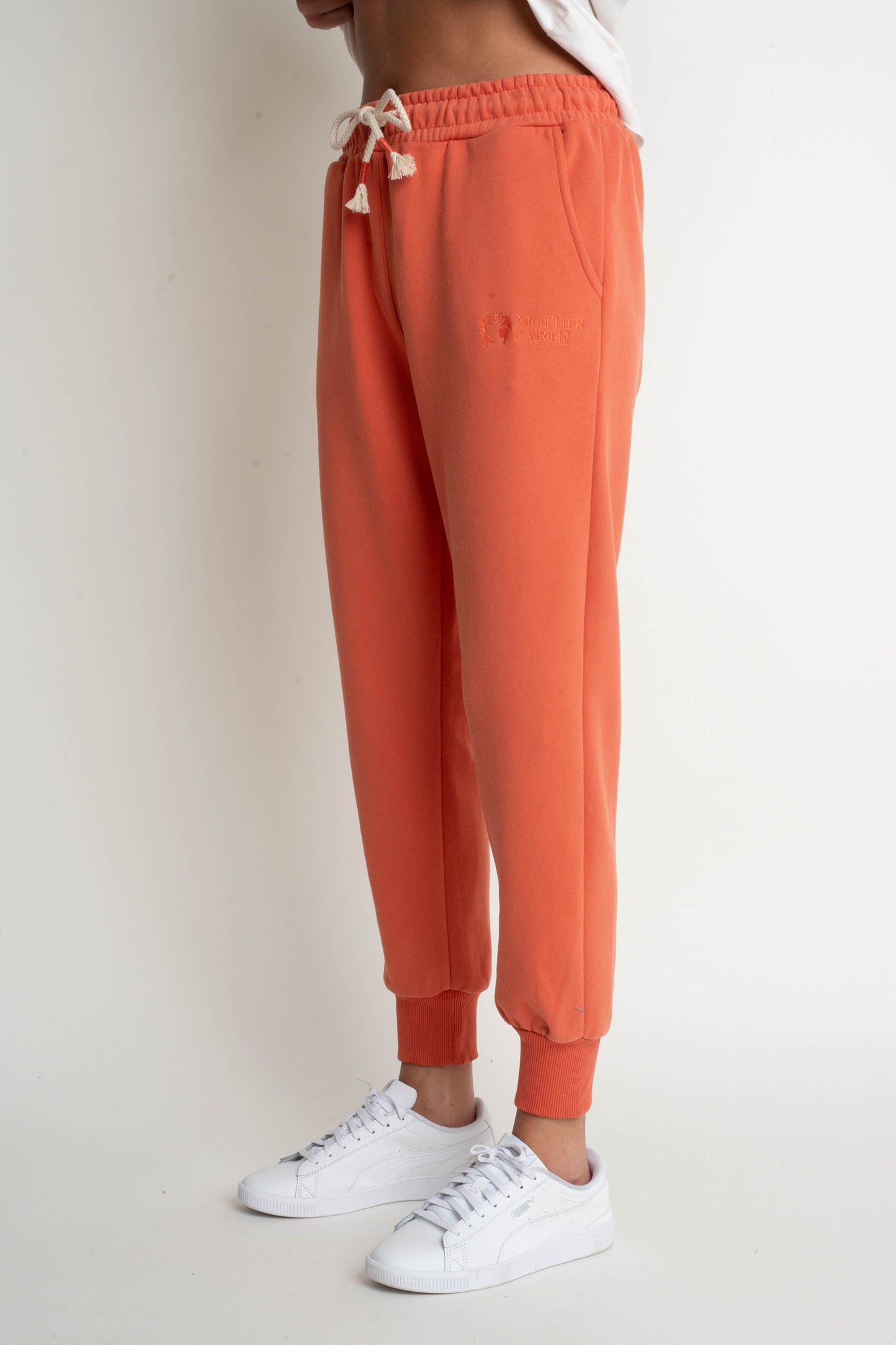 ORANGE JOGGER TROUSERS - BEGERA