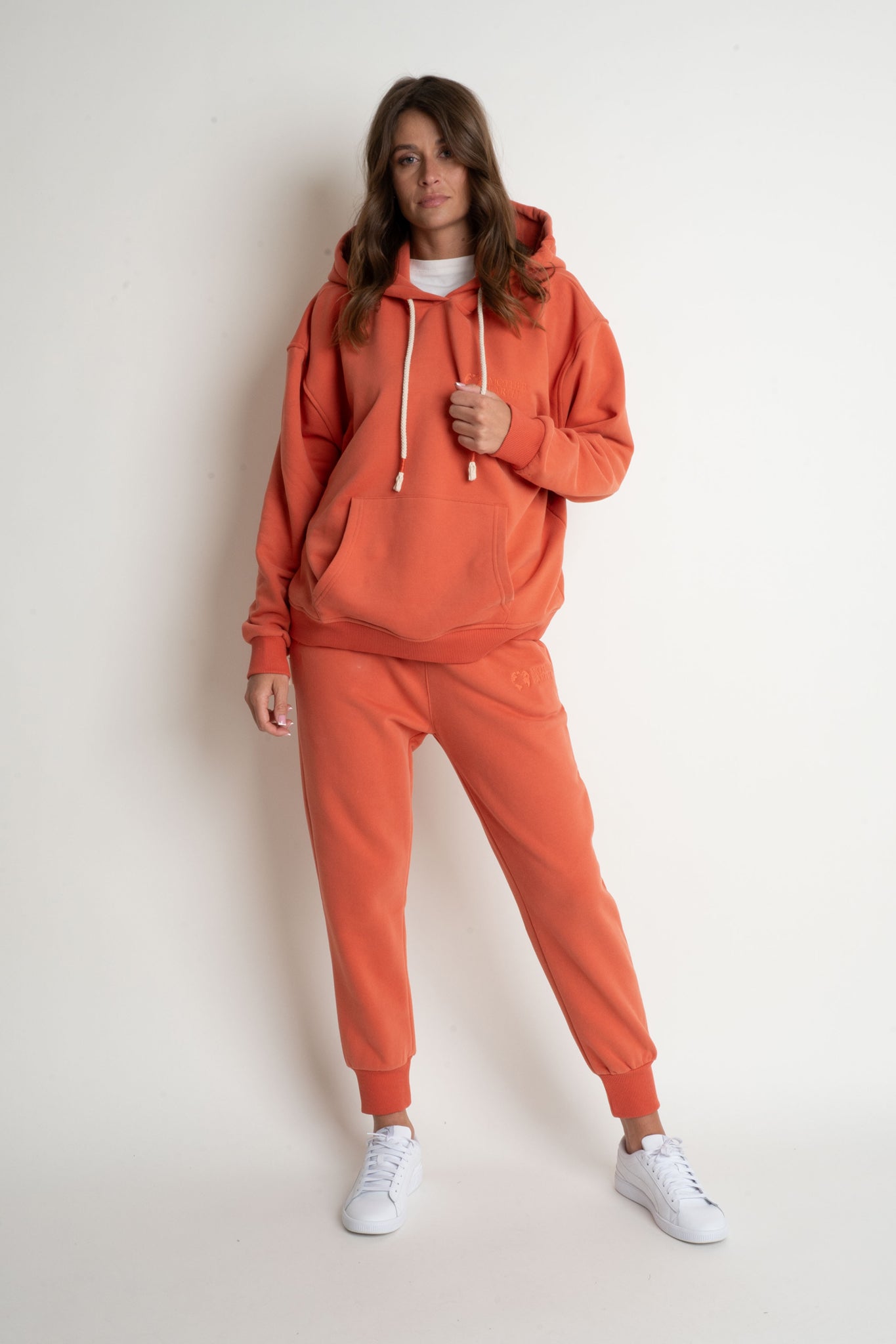 ORANGE JOGGER TROUSERS - BEGERA