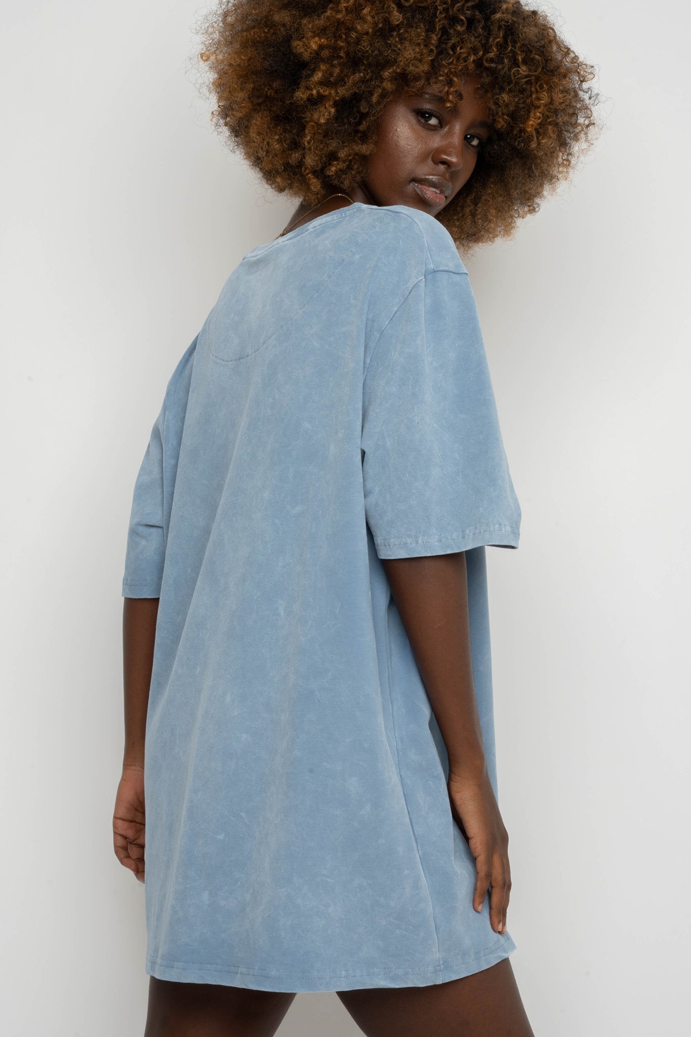 WOMEN'S T-SHIRT WITH WASHED EFFECT, DARK BLUE - ARETE