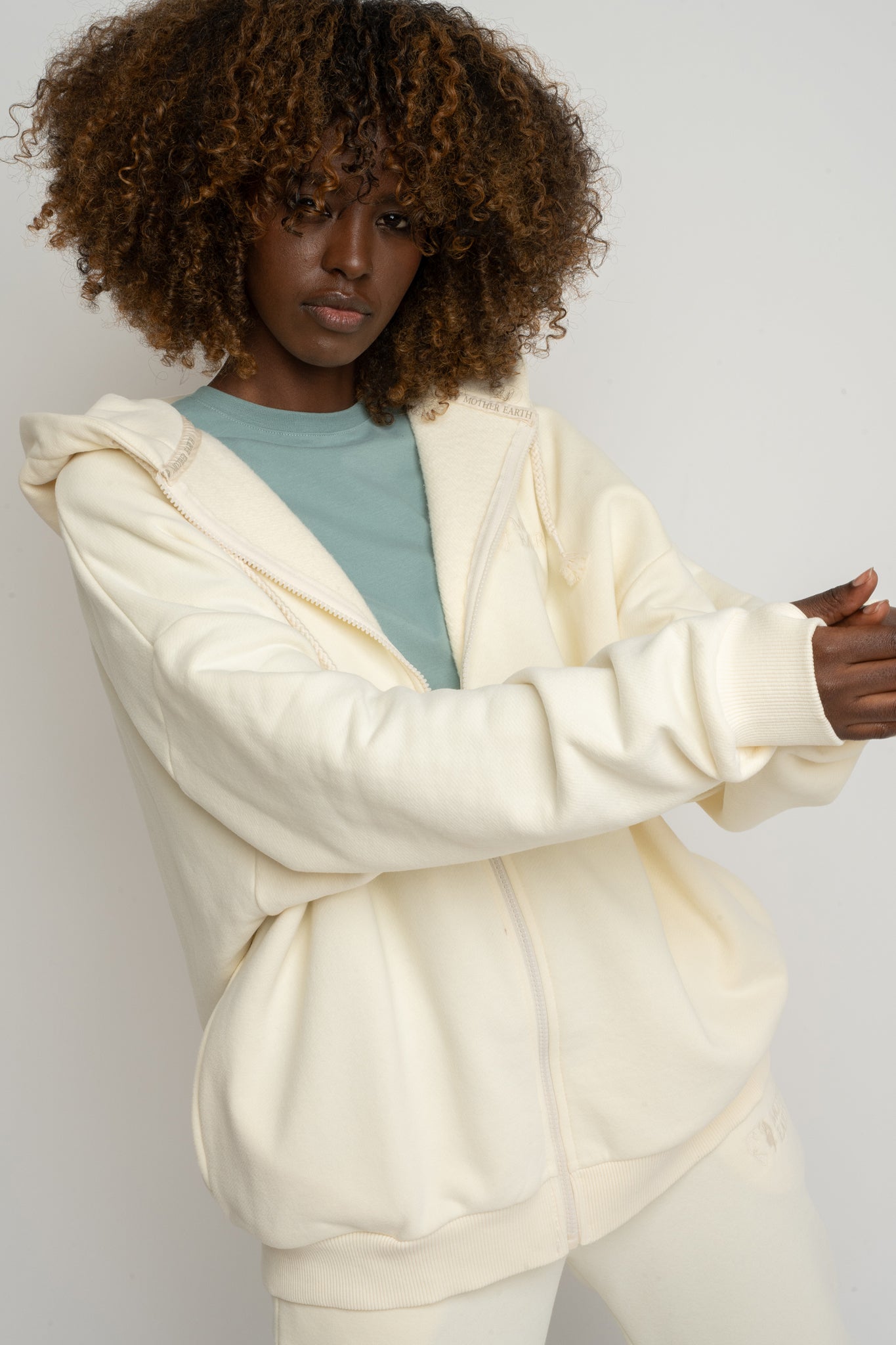 ECRU ZIPPER HOODIE - NIKO