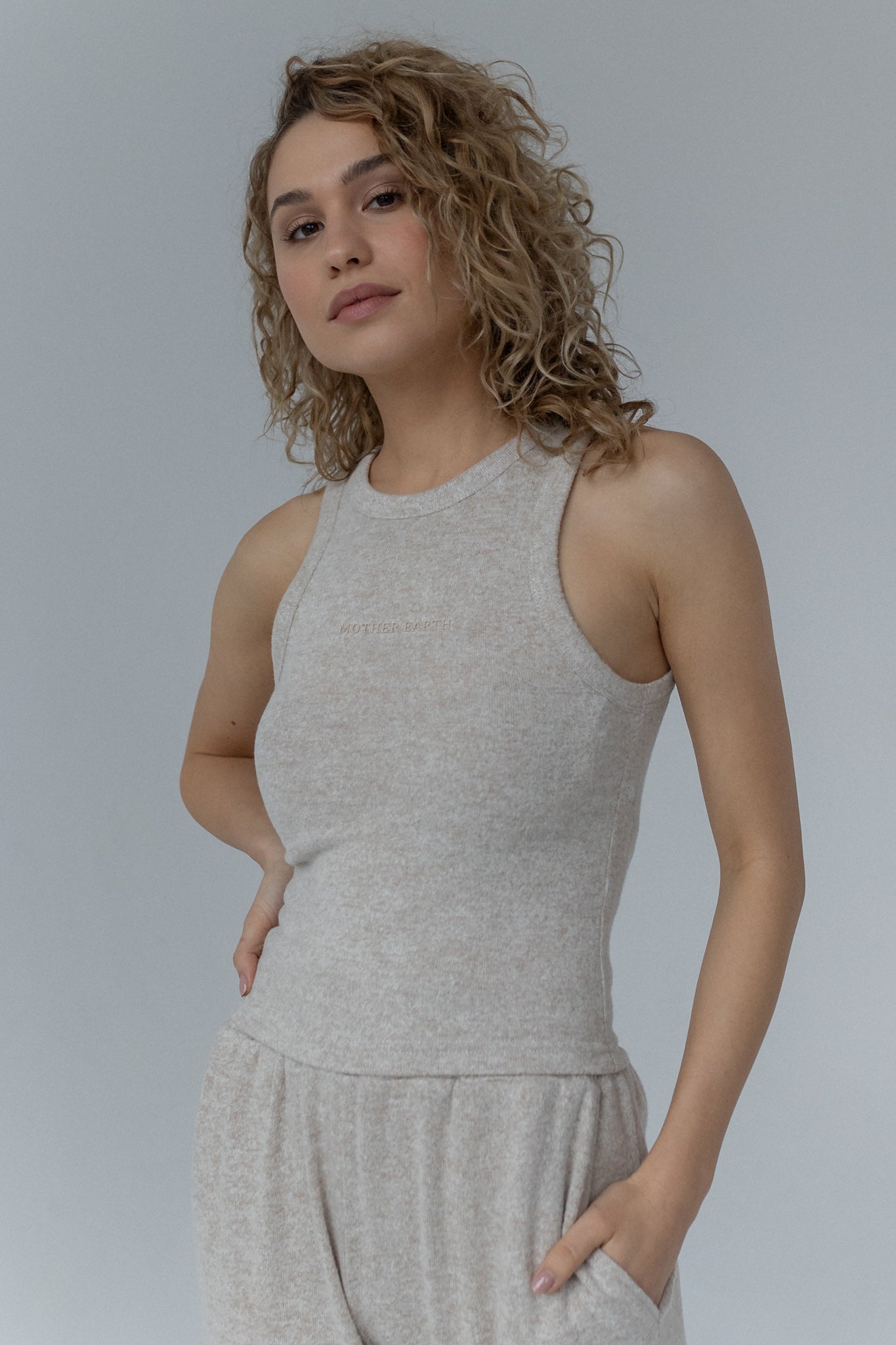 FITTED KNITTED TOP IN BEIGE MELANGE - HILA