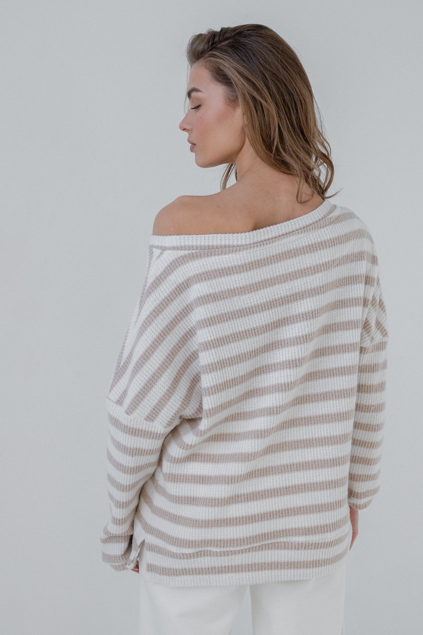 OVERSIZE KNITTED SWEATSHIRT BEIGE CREAM - INFANTA