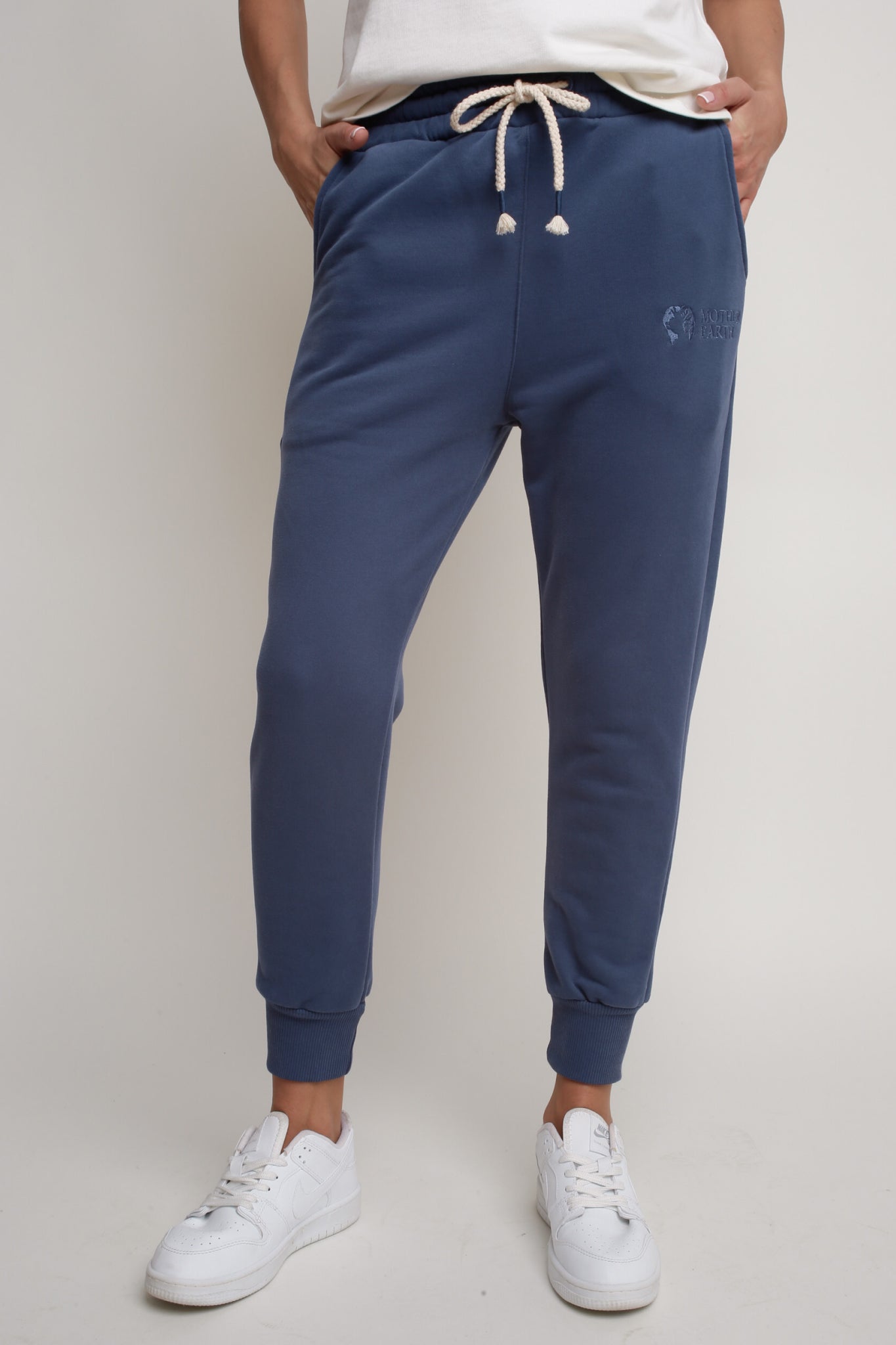 NAVY JOGGER TROUSERS - BEGERA