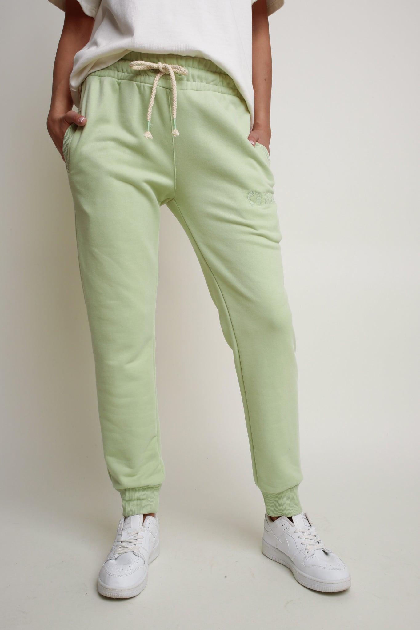 LIGHT GREEN SWEATPANTS - BELINDA