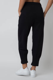 BLACK TAPERED SWEATPANTS - ANACAPA