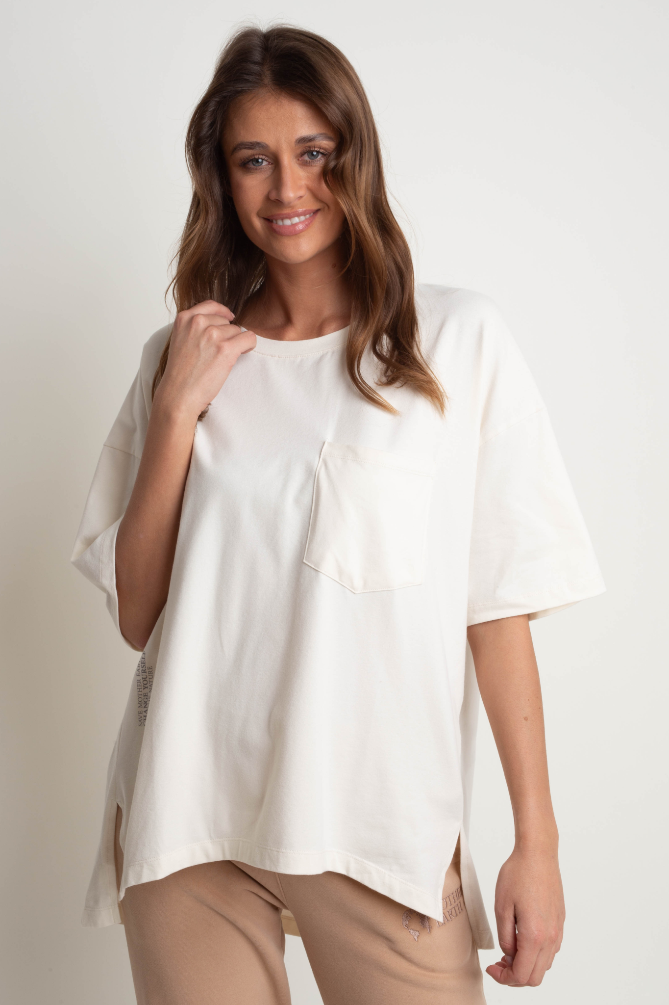 ASYMMETRIC OVERSIZE ECRU T-SHIRT - ELEFANTA
