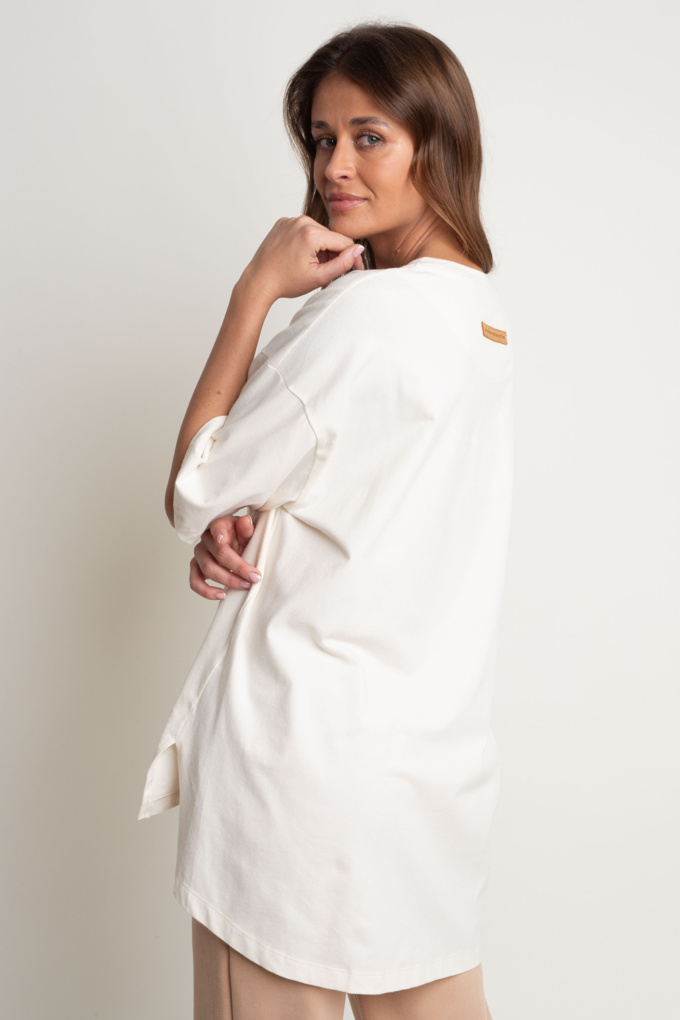 ASYMMETRIC OVERSIZE ECRU T-SHIRT - ELEFANTA