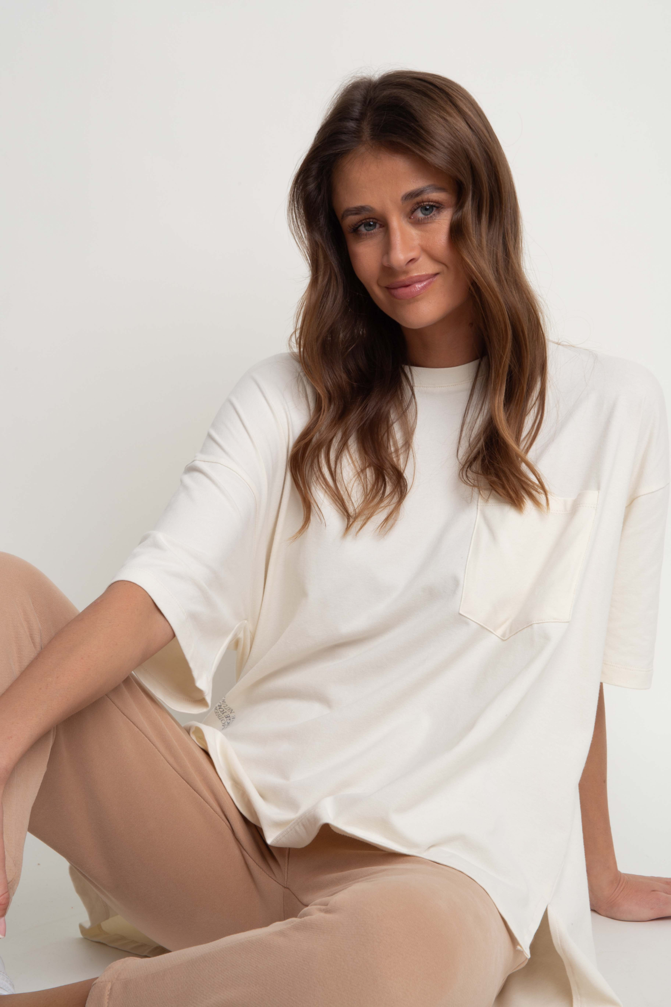 ASYMMETRIC OVERSIZE ECRU T-SHIRT - ELEFANTA