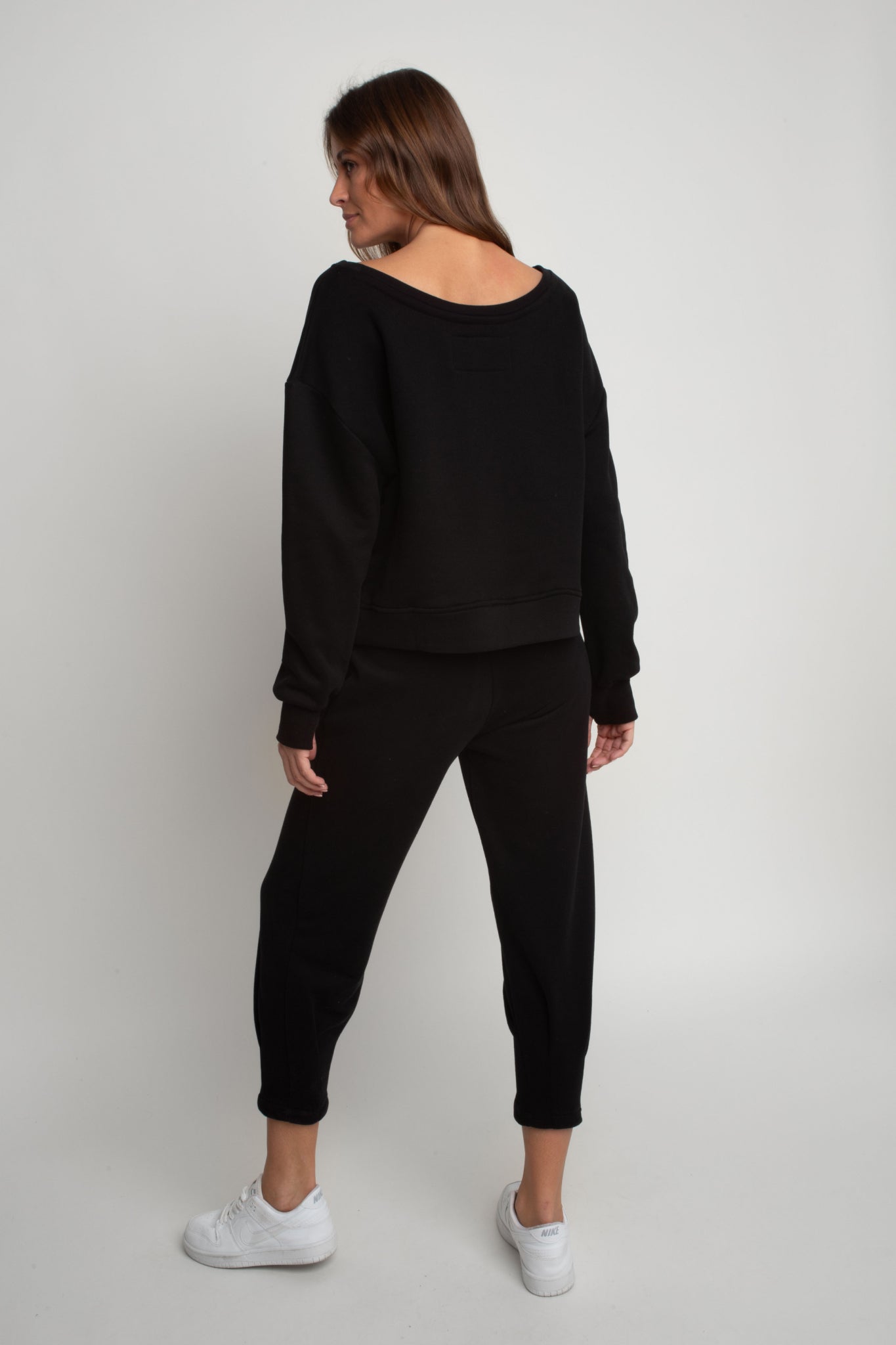 LOOSE FIT BOAT NECK SWEATSHIRT BLACK - DIU