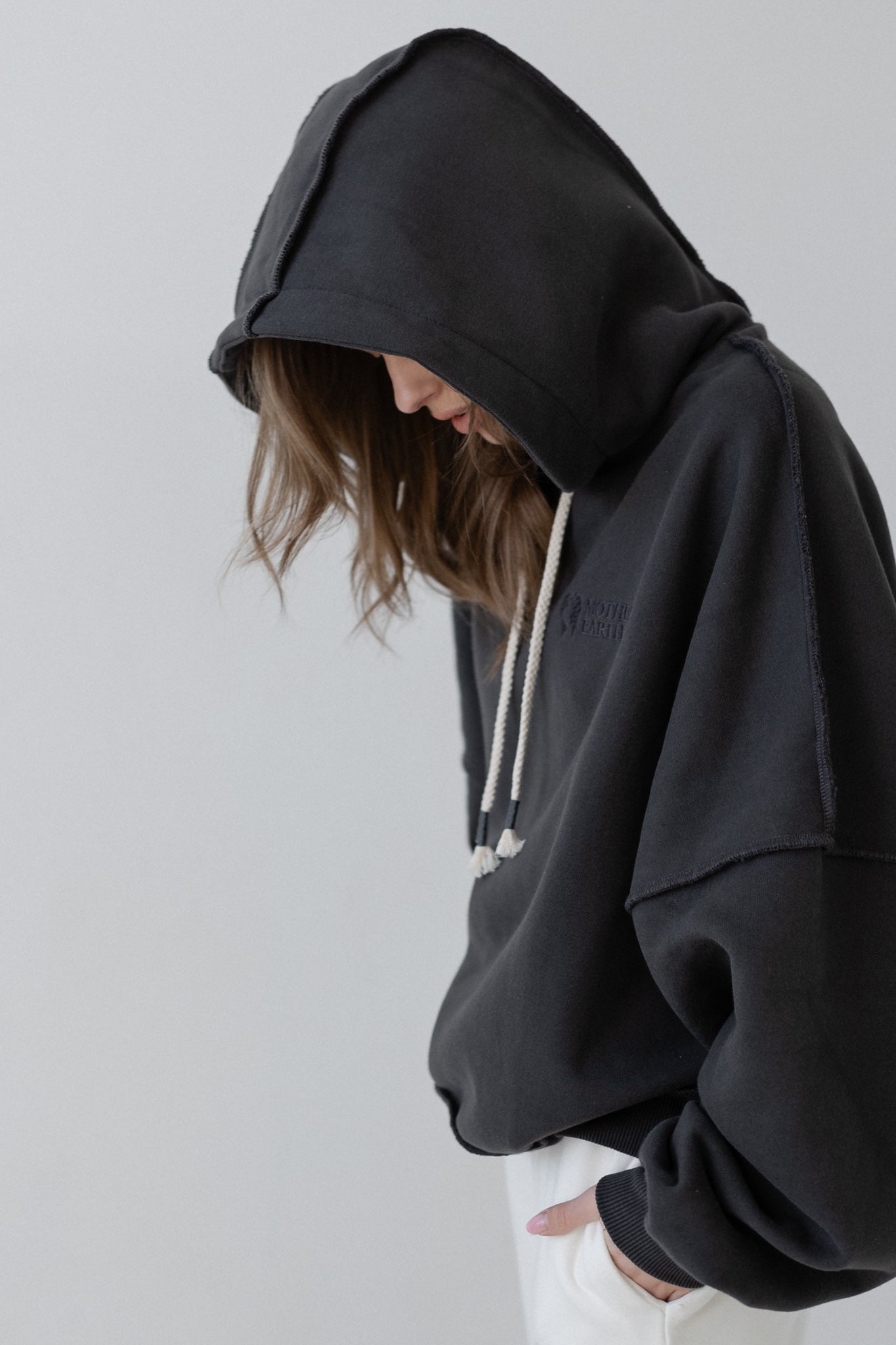 OVERSIZED HOODED SWEATSHIRT GRAPHITE - NESCA