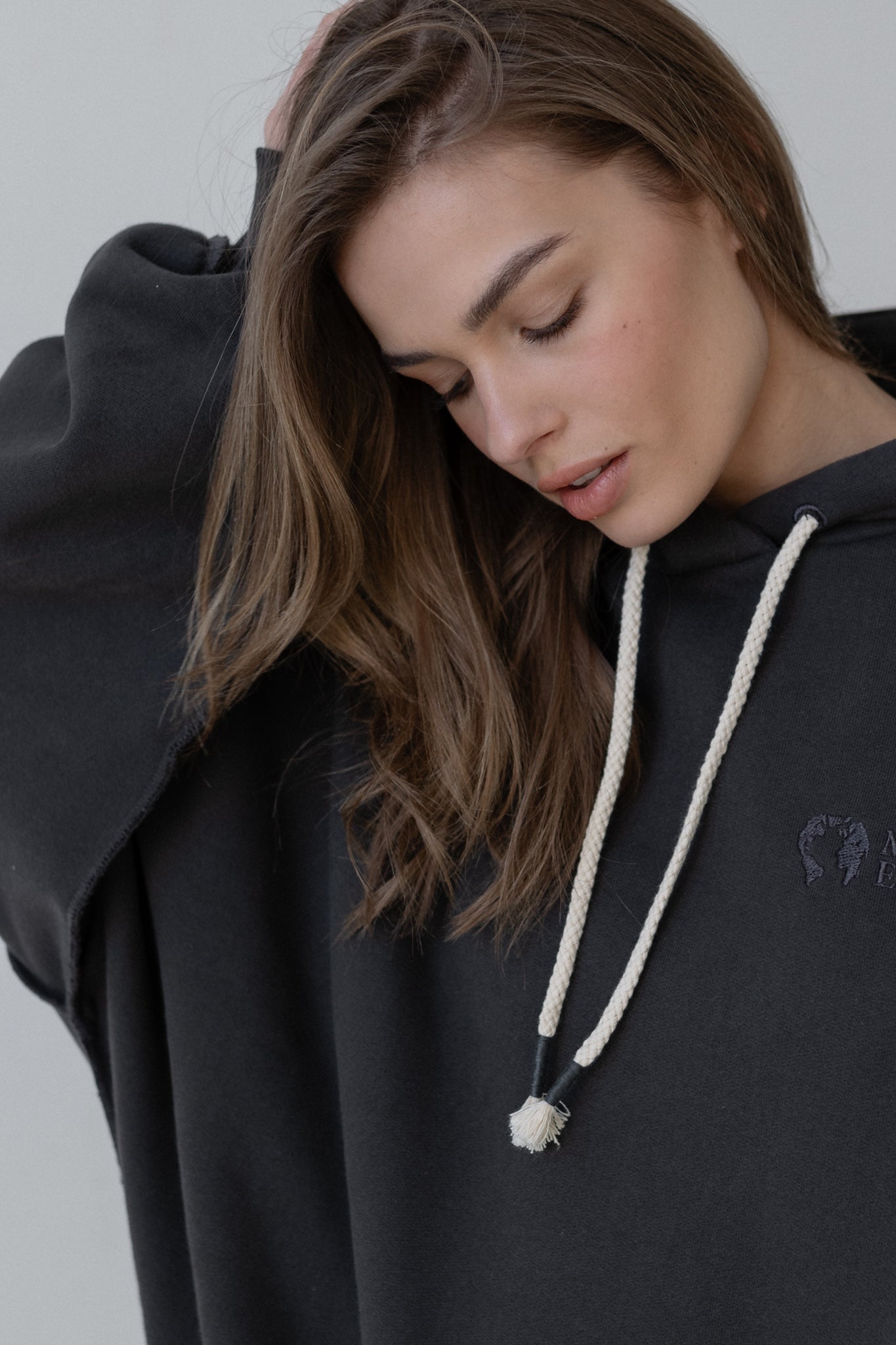 OVERSIZED HOODED SWEATSHIRT GRAPHITE - NESCA