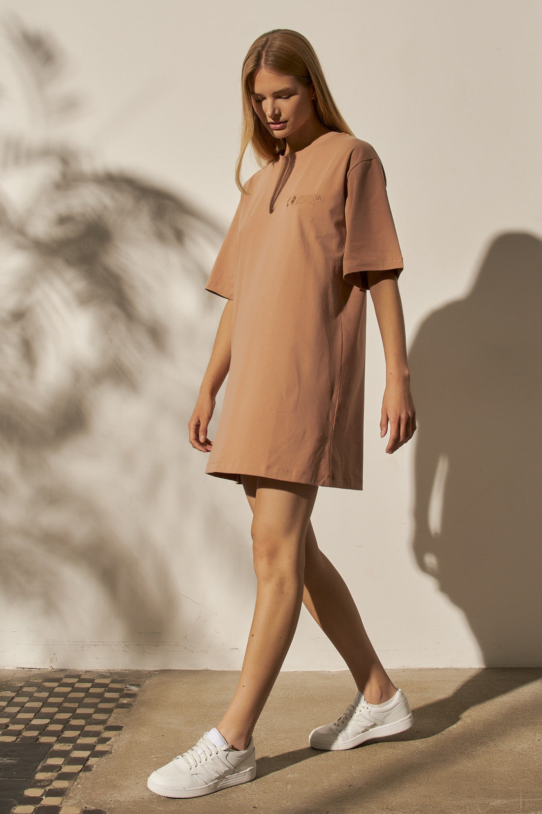 SHORT SLEEVE DRESS BROWN - ZELANDIA