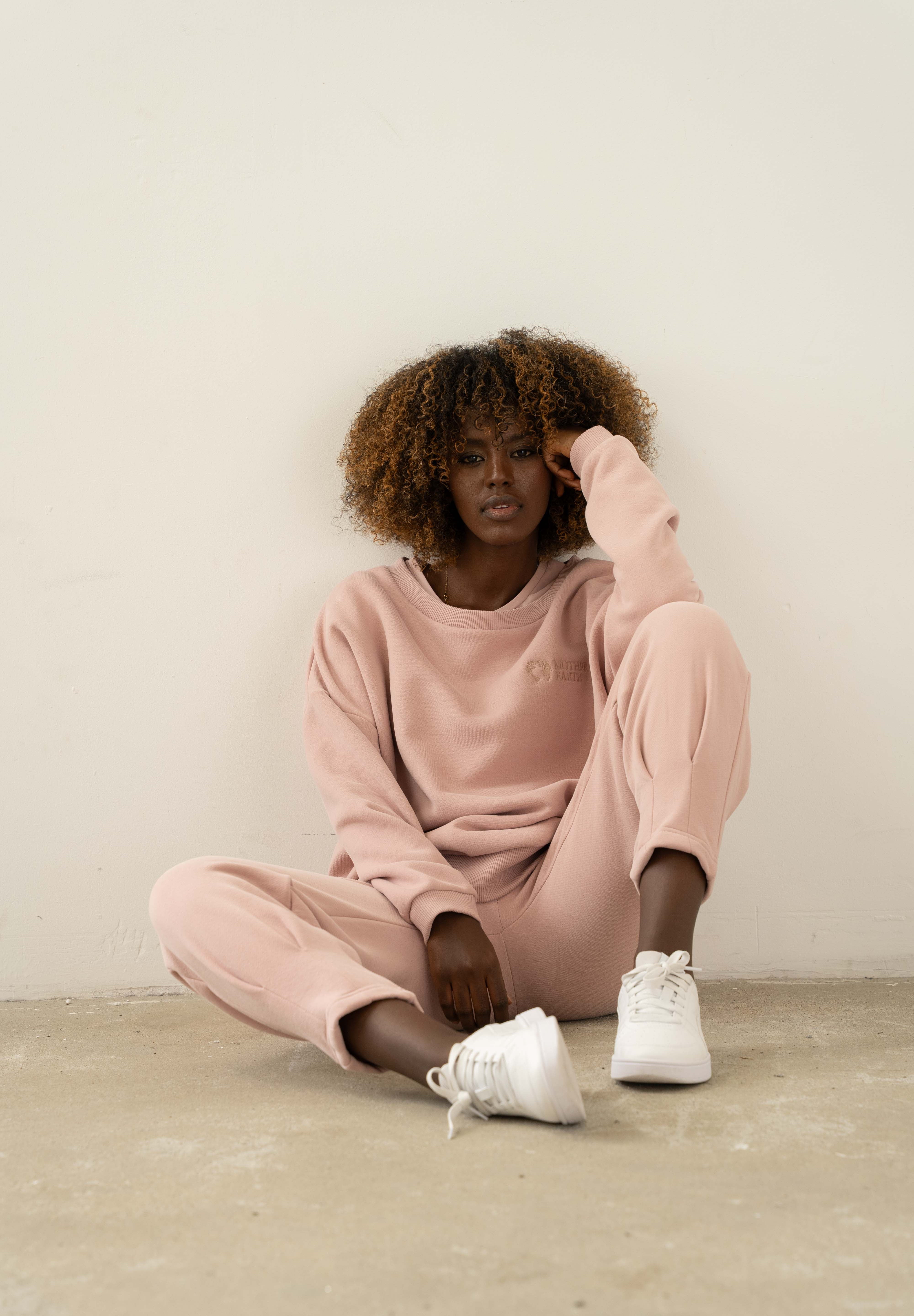 Kolory, które nosisz mówią więcej niż myślisz! Odkryj Moc Psychologii Kolorów