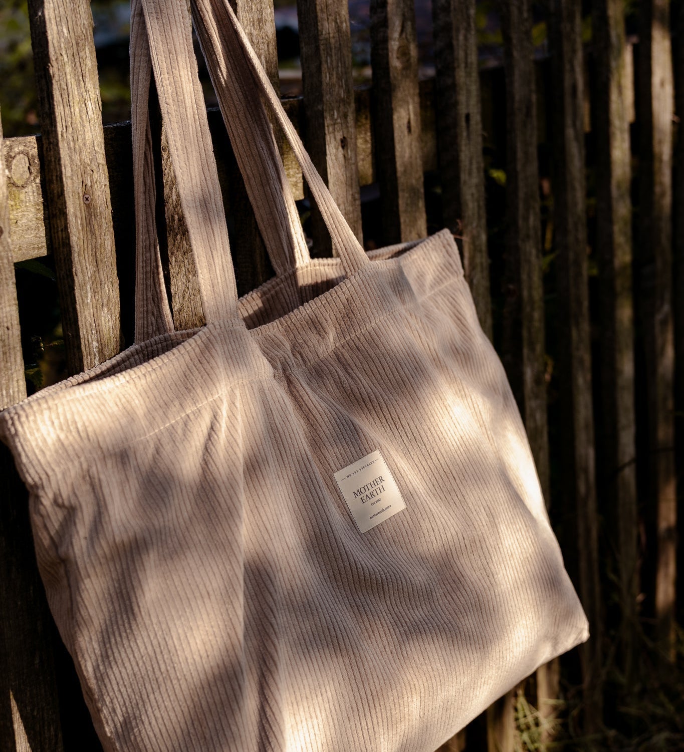 YOUR DAY. YOUR BAG. YOUR EVERYTHING. Torba, która wie o Tobie więcej niż myślisz.