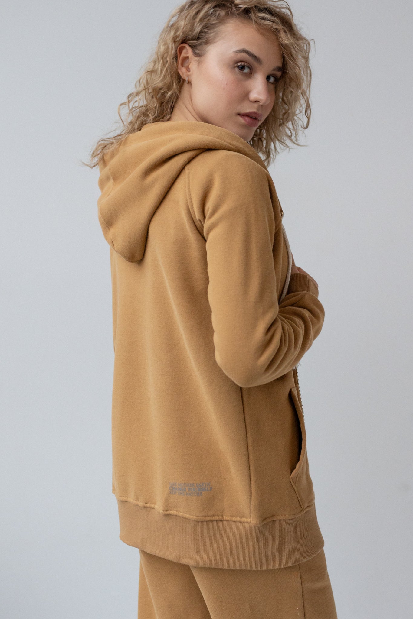 LIGHT BROWN ZIPPER WITH HOOD - ARINA