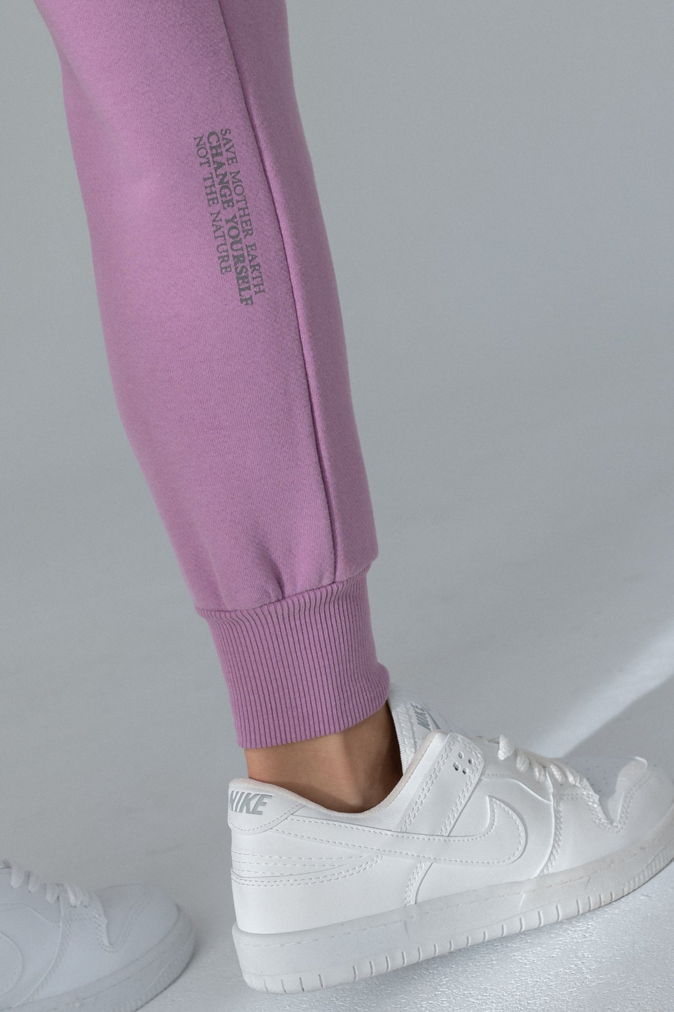 PURPLE JOGGER TROUSERS - BEGERA