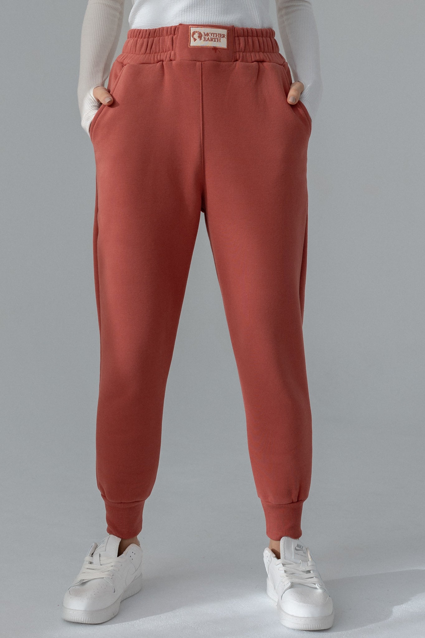 ORANGE JOGGER TROUSERS - BEGERA